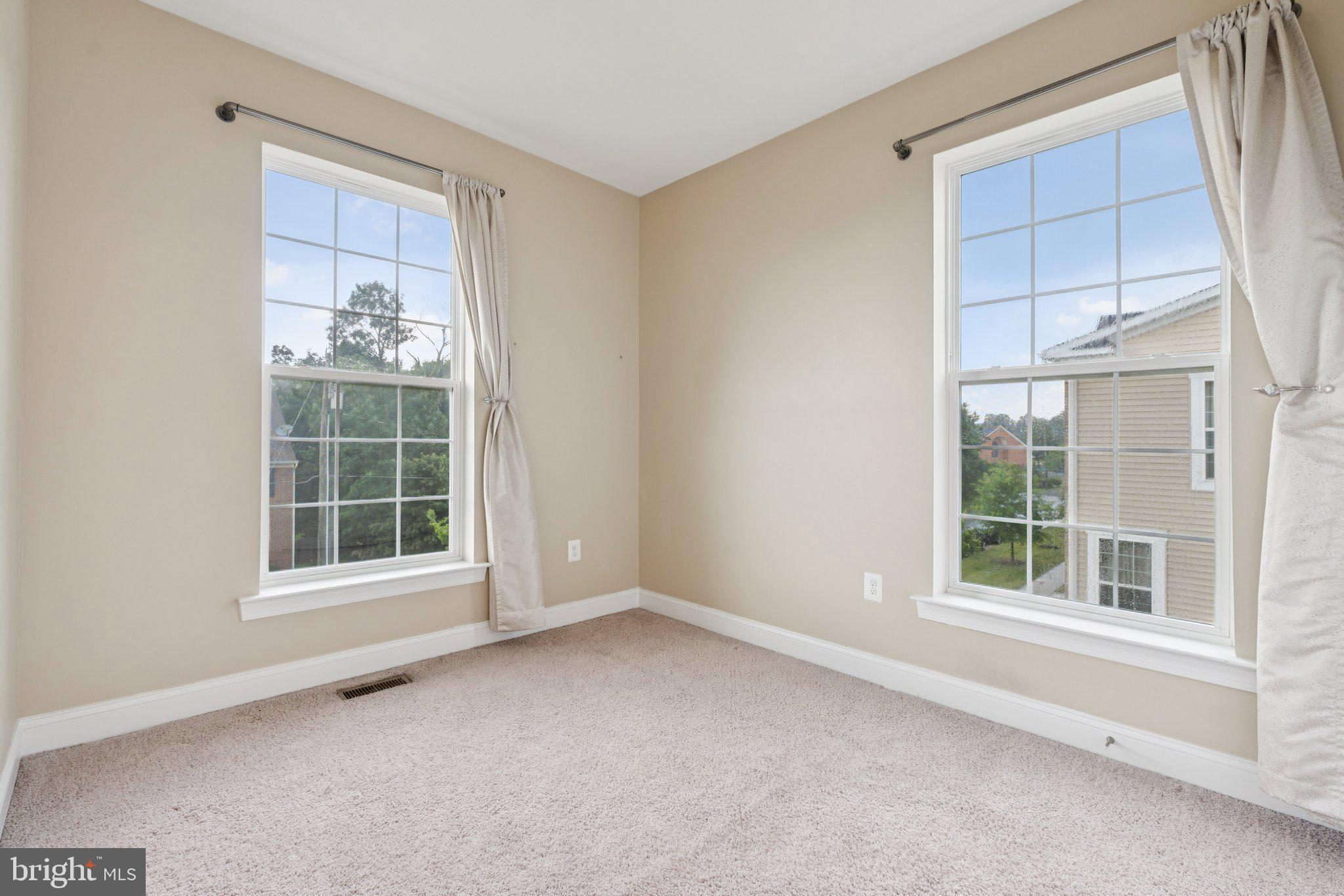 HALL ROAD PROPERTY (HALL - Residential Lease