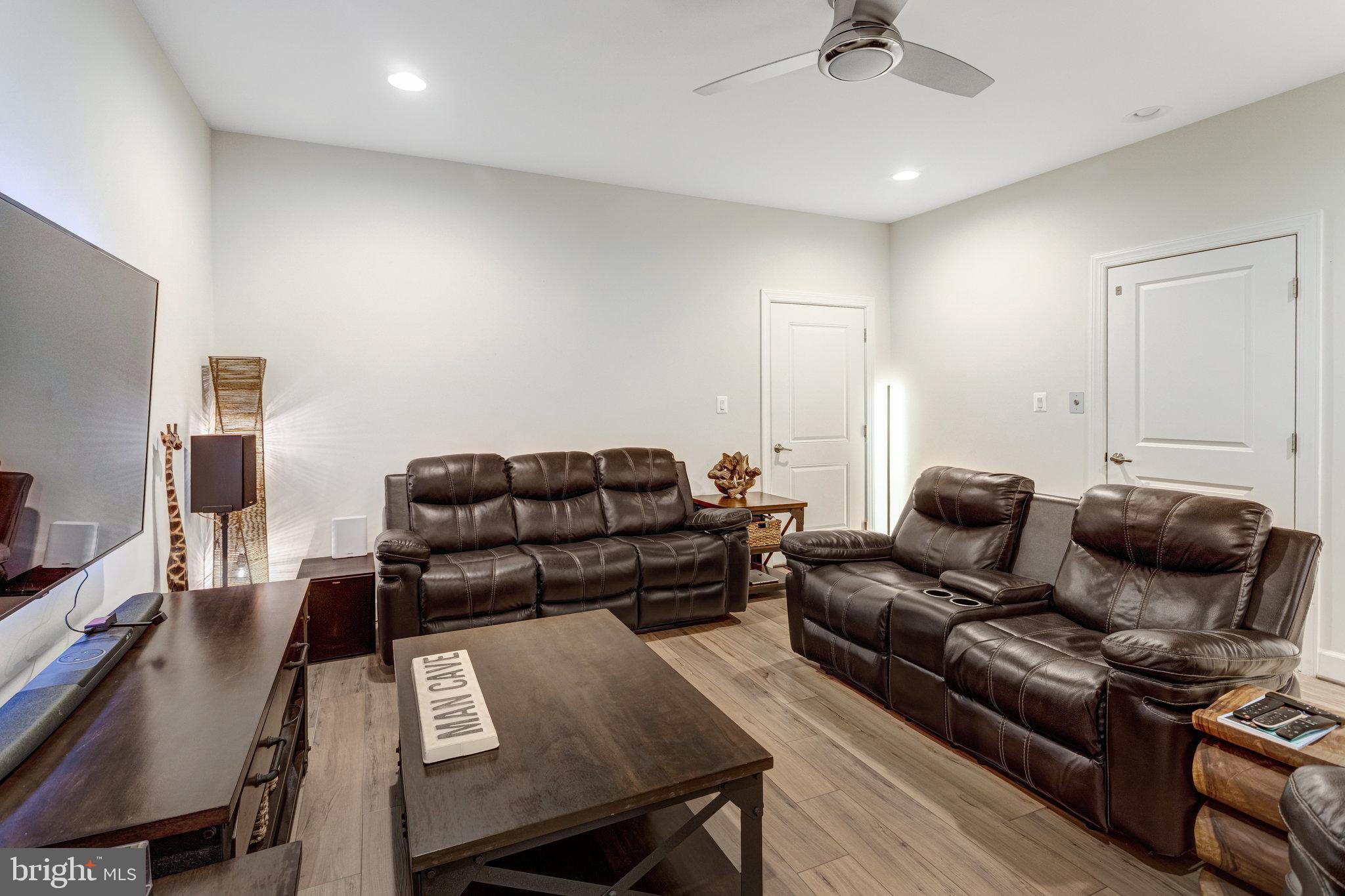 BELMONT BAY - Residential