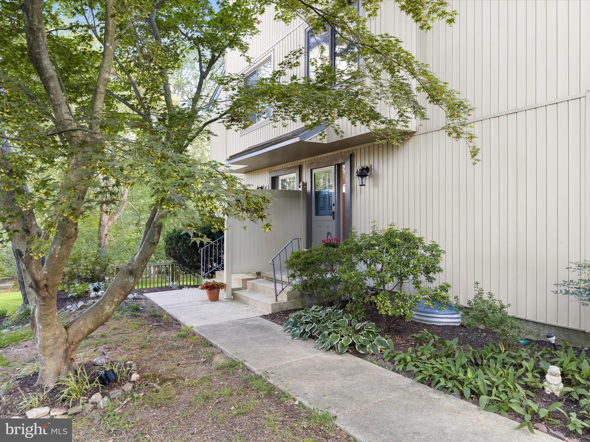 46 EASTFORD COURT 16-46