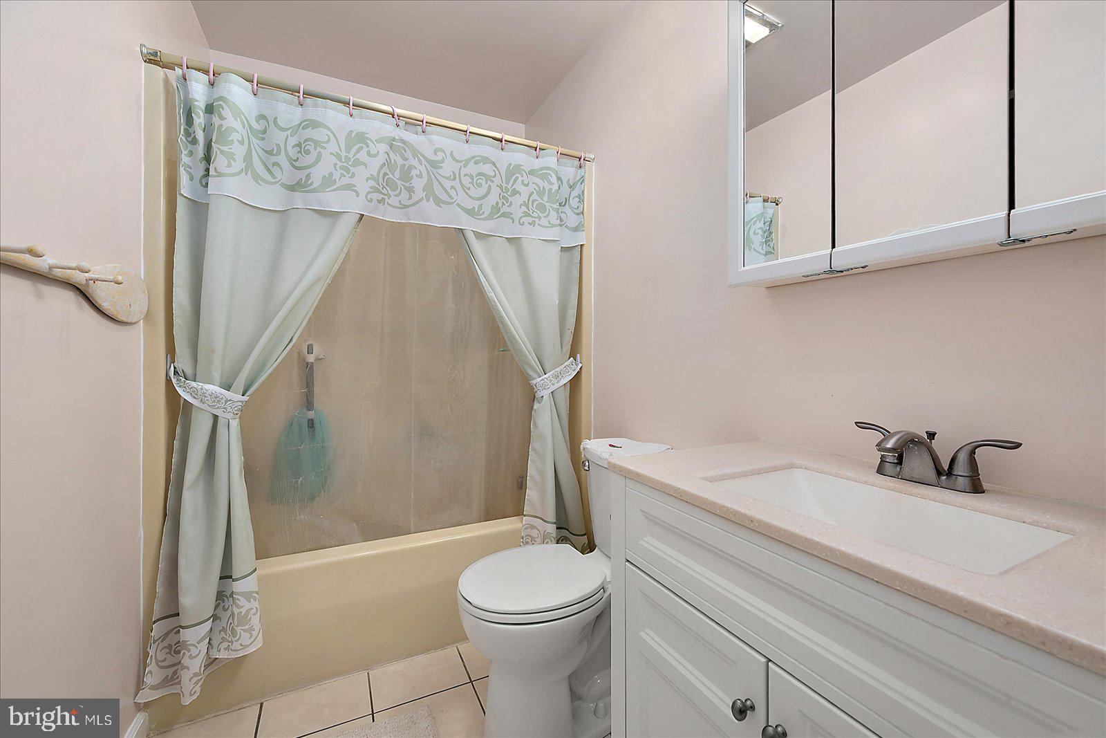 OCEAN PINES - SOMERSET - Residential