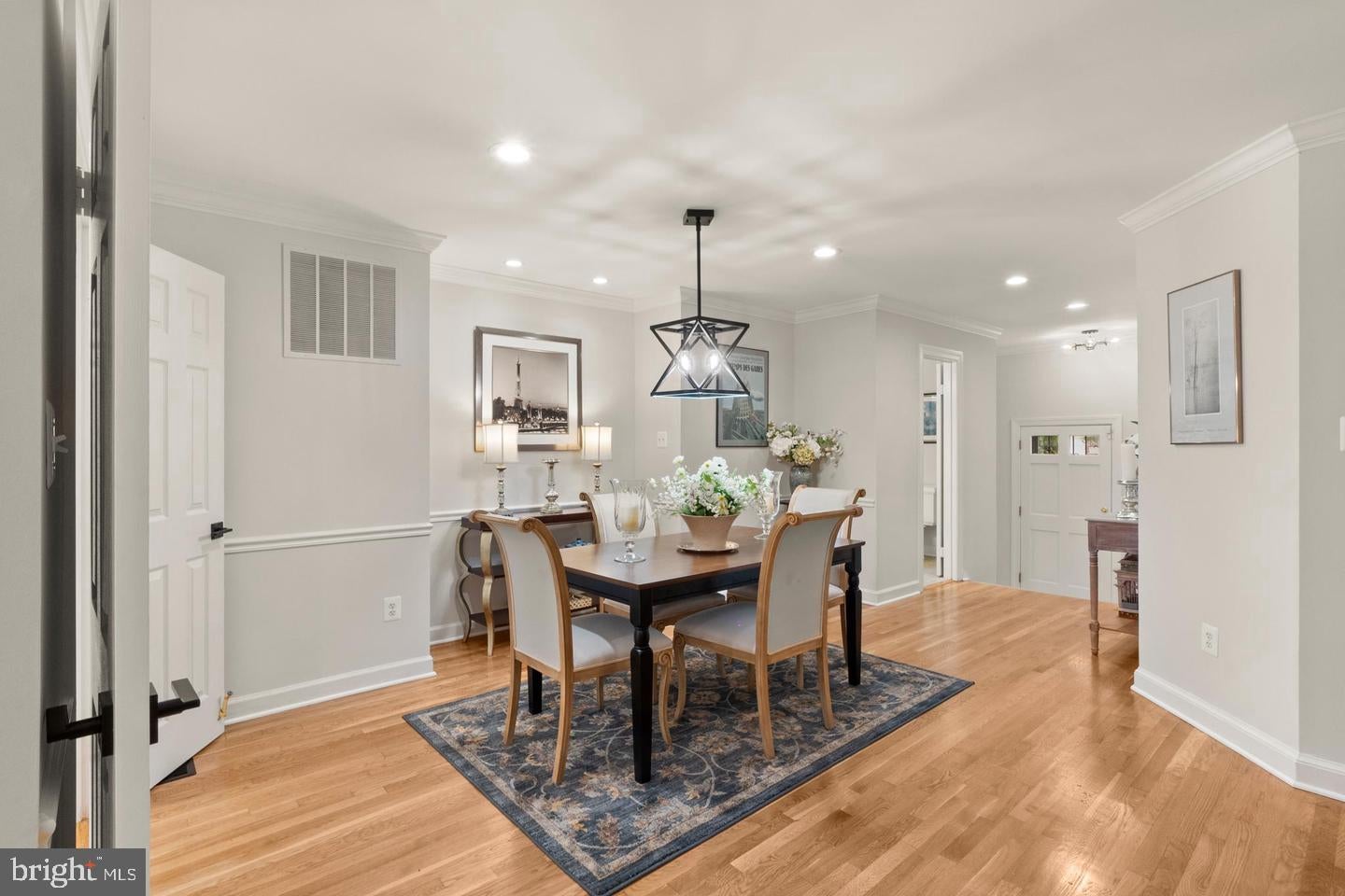6312 CHAUCER VIEW CIRCLE