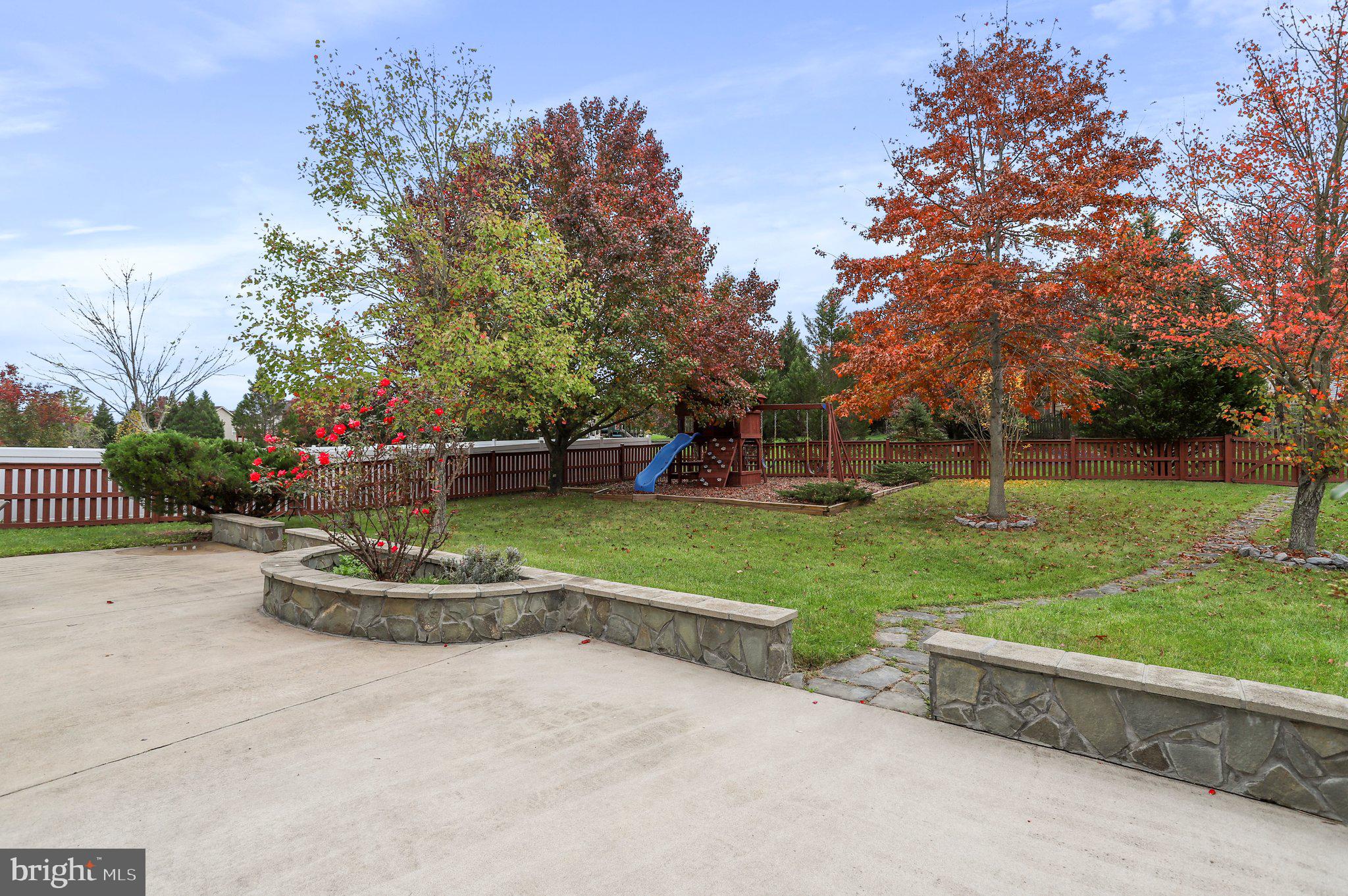 STONEBRIDGE - Residential