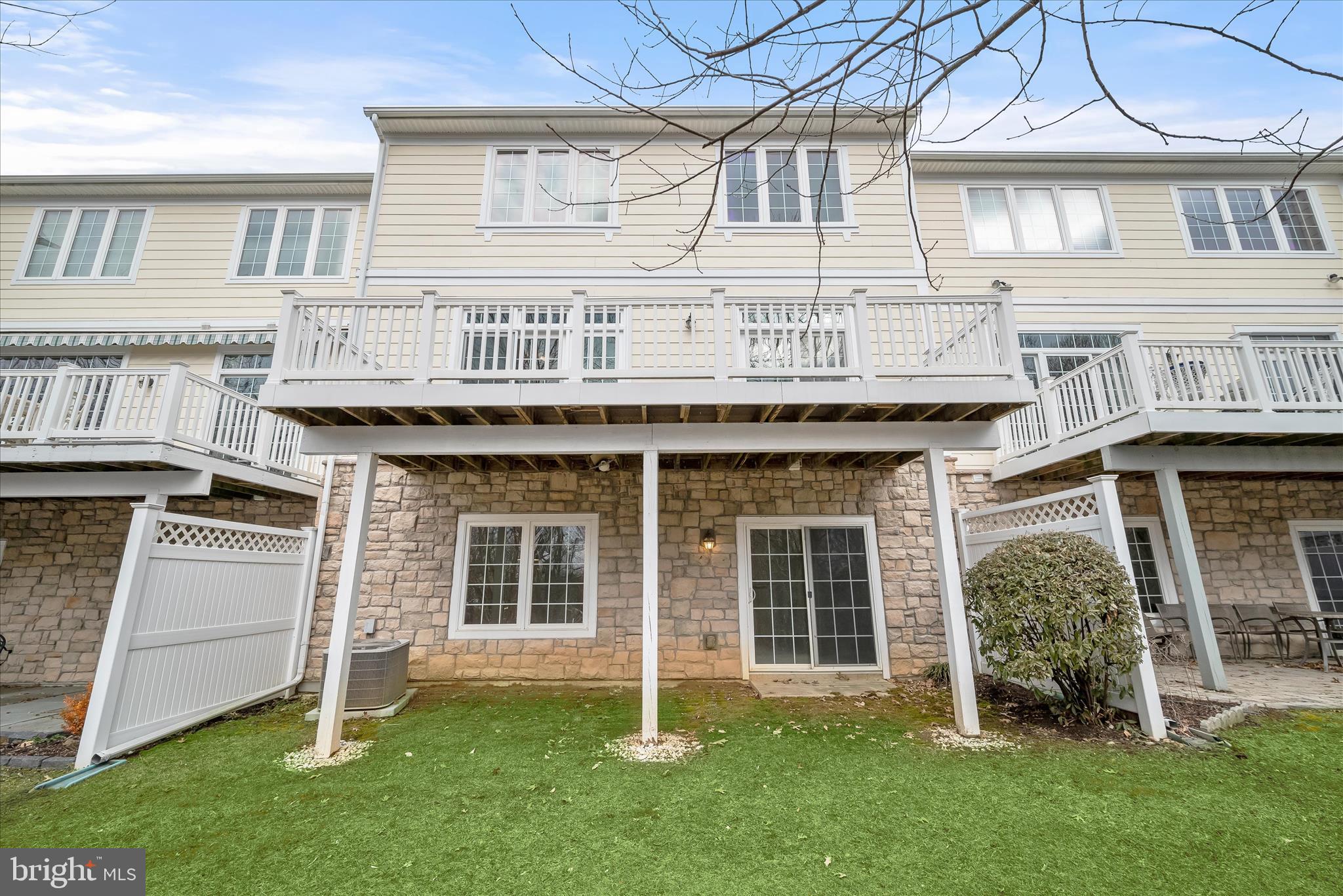 SNOWDEN OVERLOOK - Residential