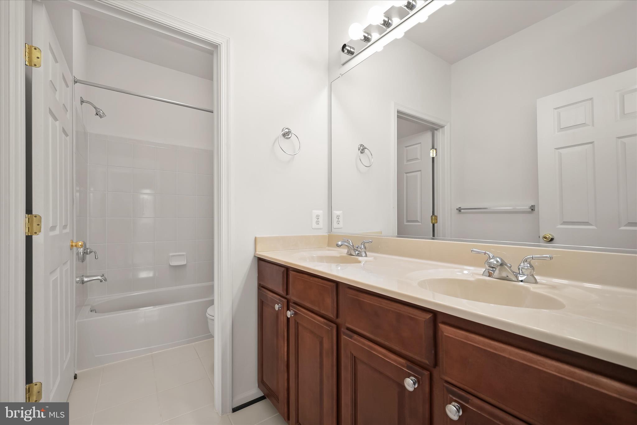 SNOWDEN OVERLOOK - Residential