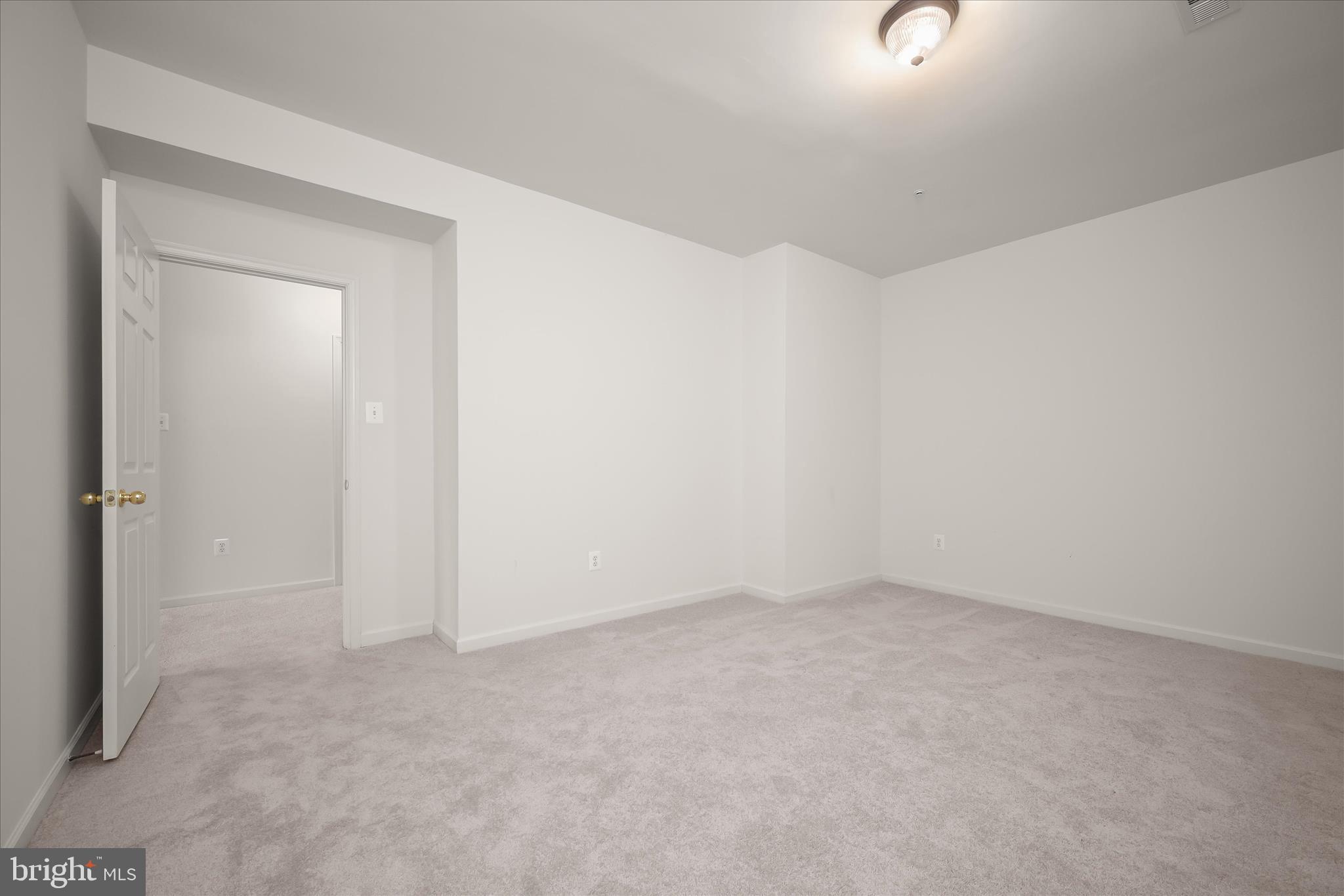 SNOWDEN OVERLOOK - Residential