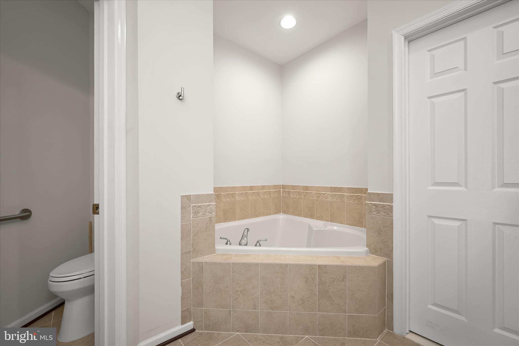 SNOWDEN OVERLOOK - Residential