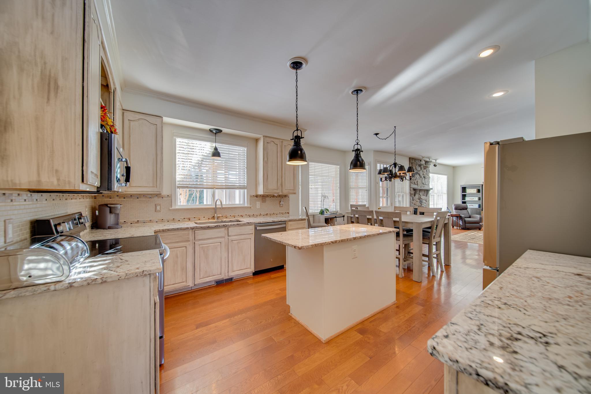 STONE BROOK - Residential