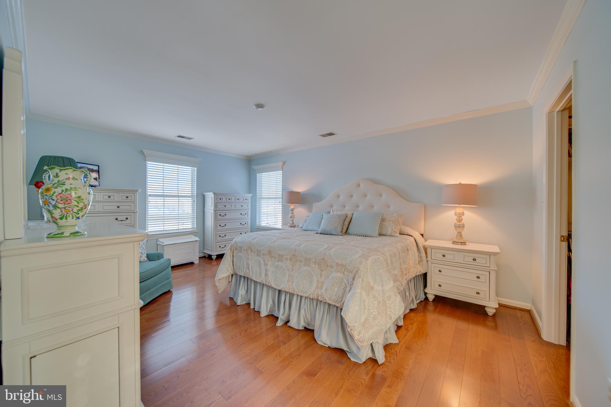 STONE BROOK - Residential