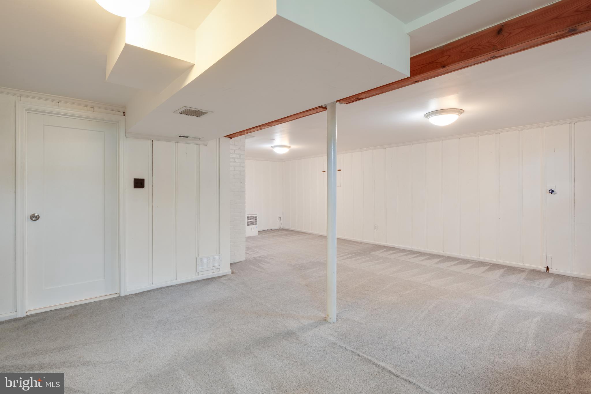 BROCKWOOD - Residential Lease