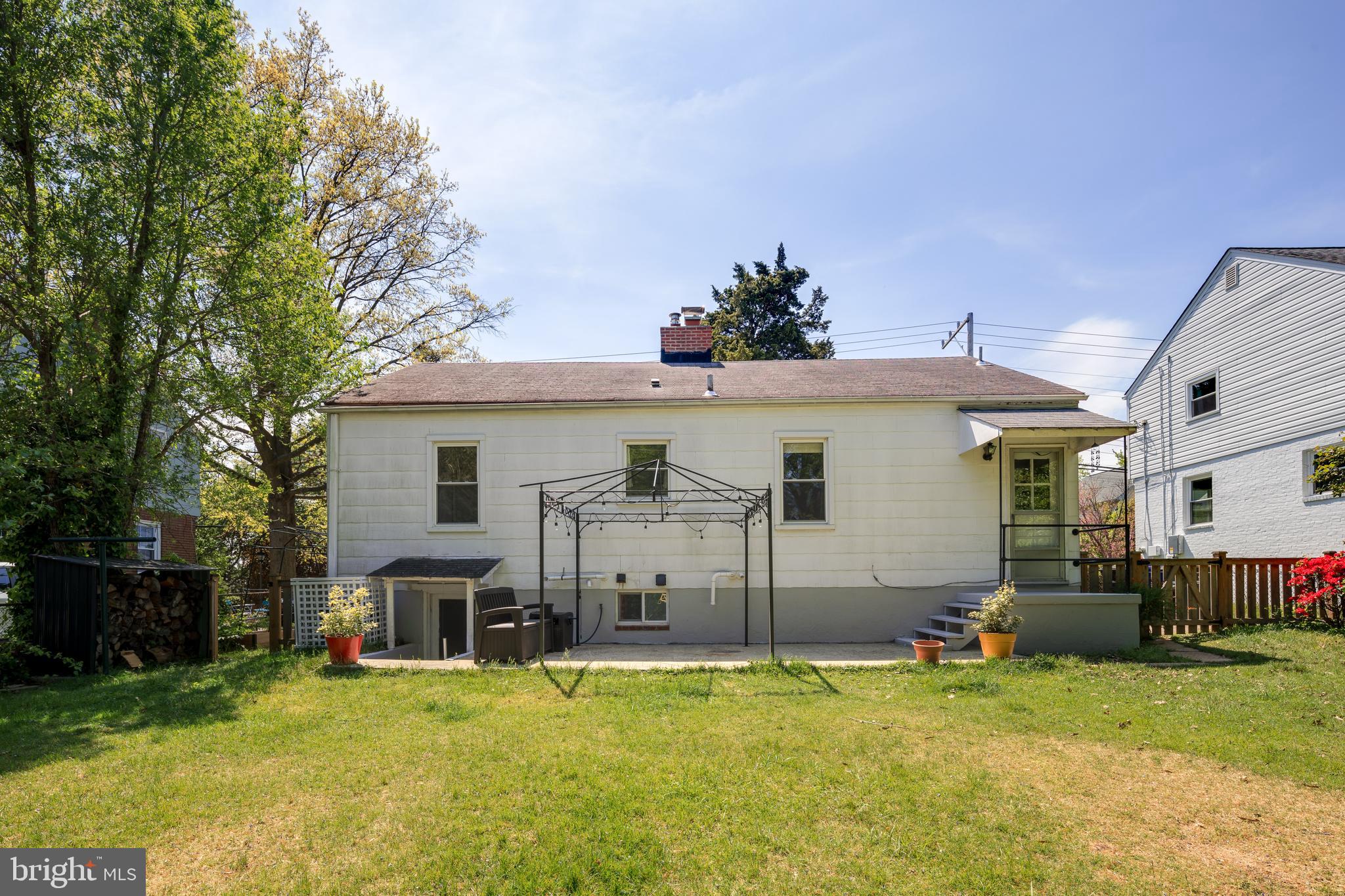 BROCKWOOD - Residential Lease