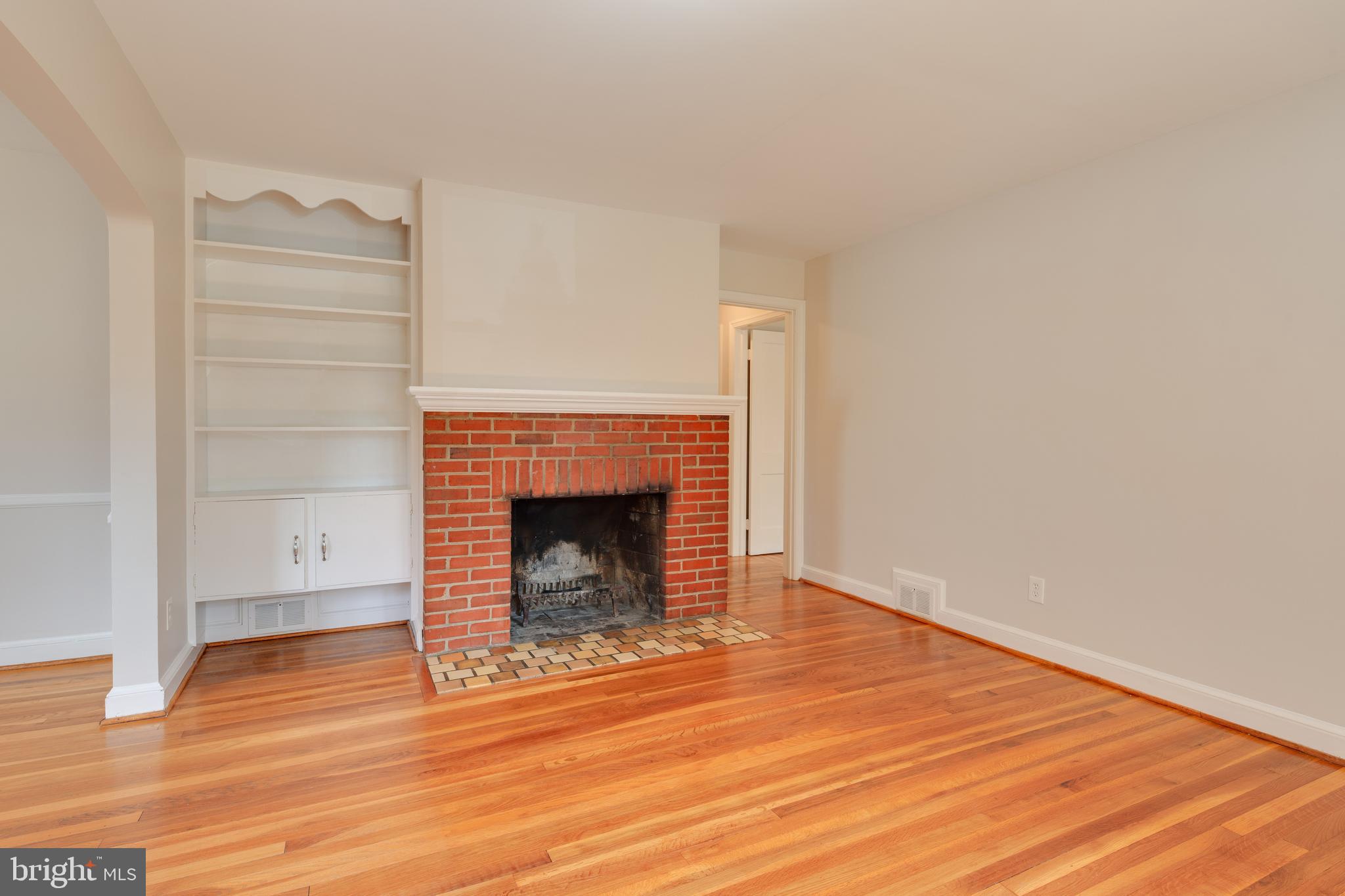 BROCKWOOD - Residential Lease