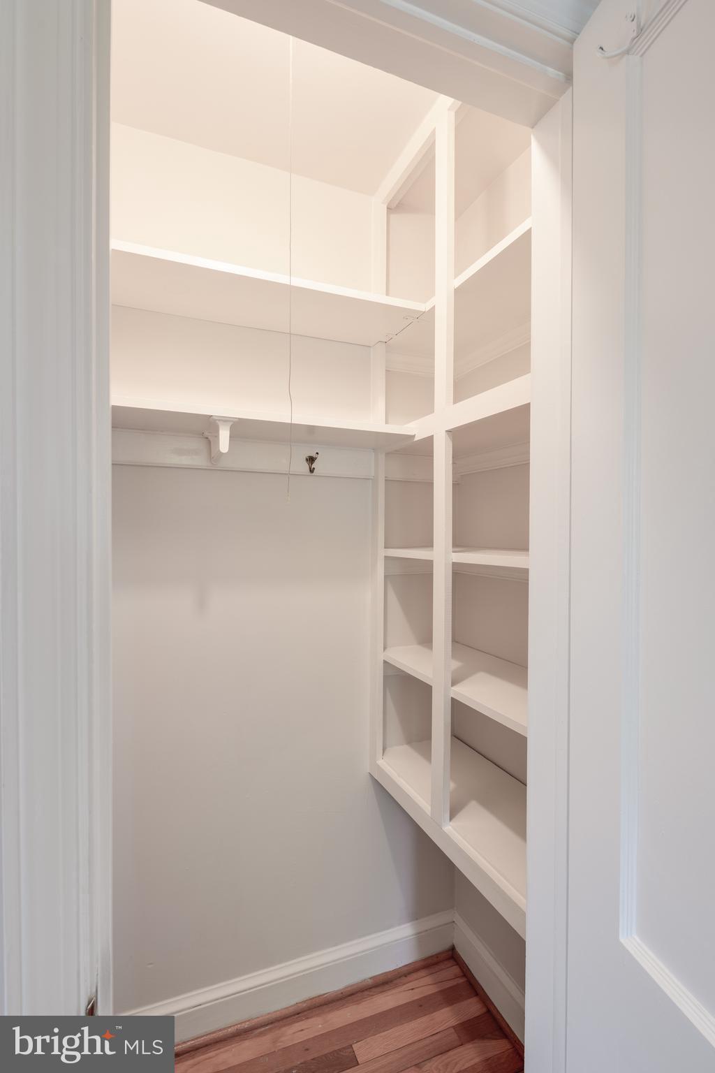 BROCKWOOD - Residential Lease