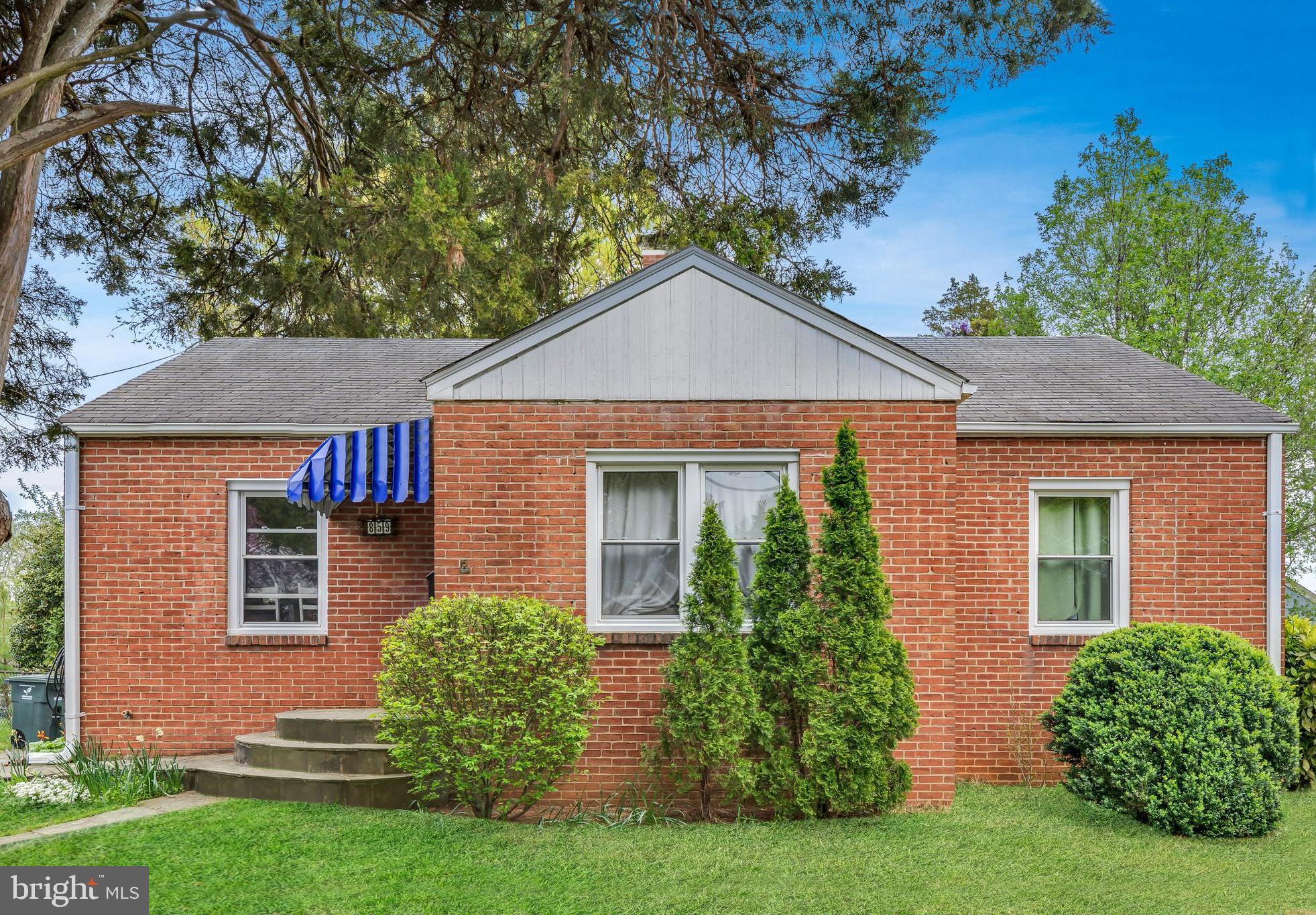 BROCKWOOD - Residential Lease