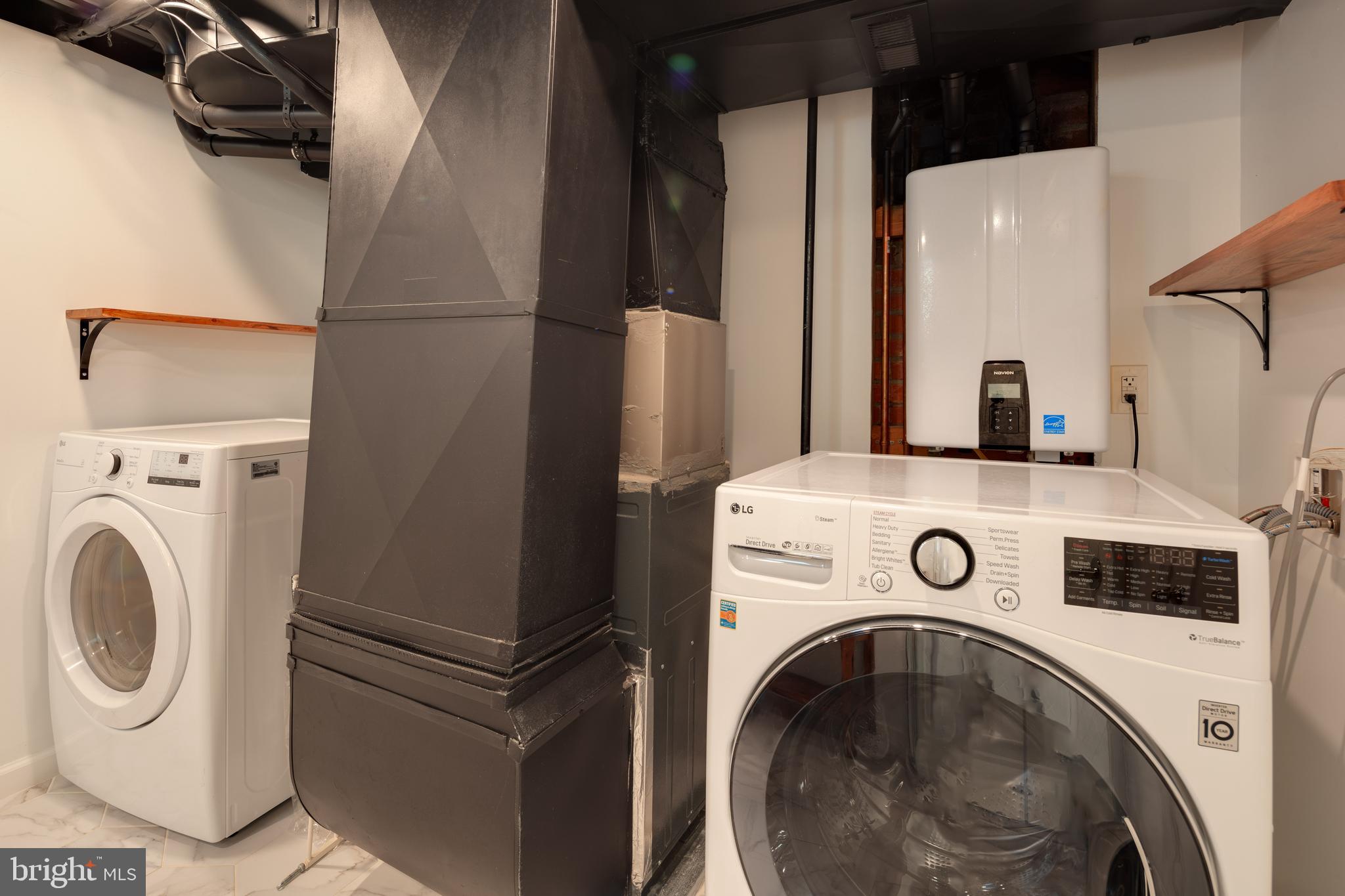 BROCKWOOD - Residential Lease