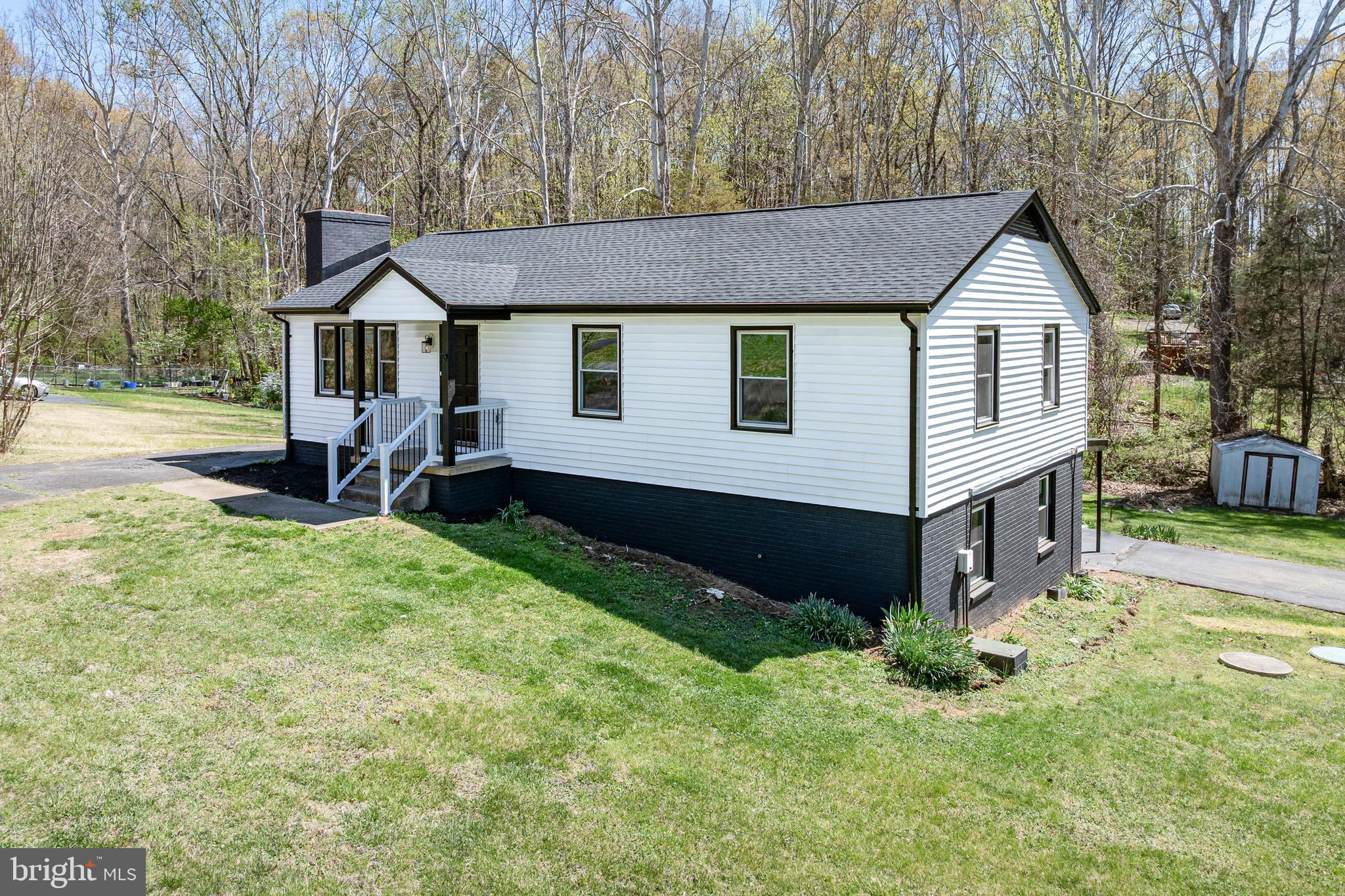 19 WHITETHORN COURT