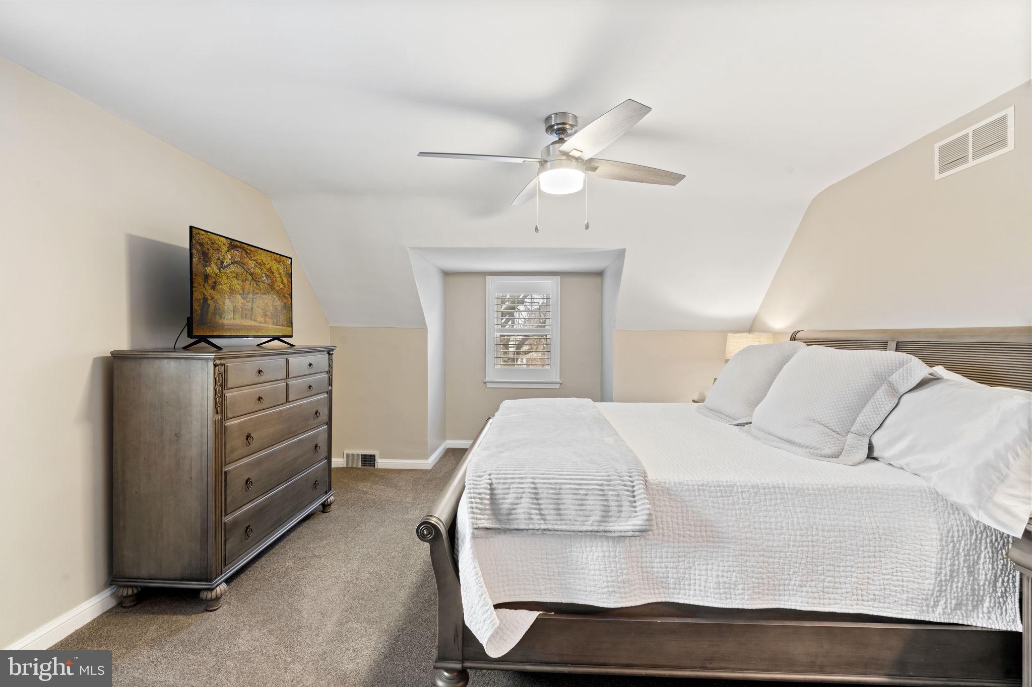 STONEY CREEK - Residential