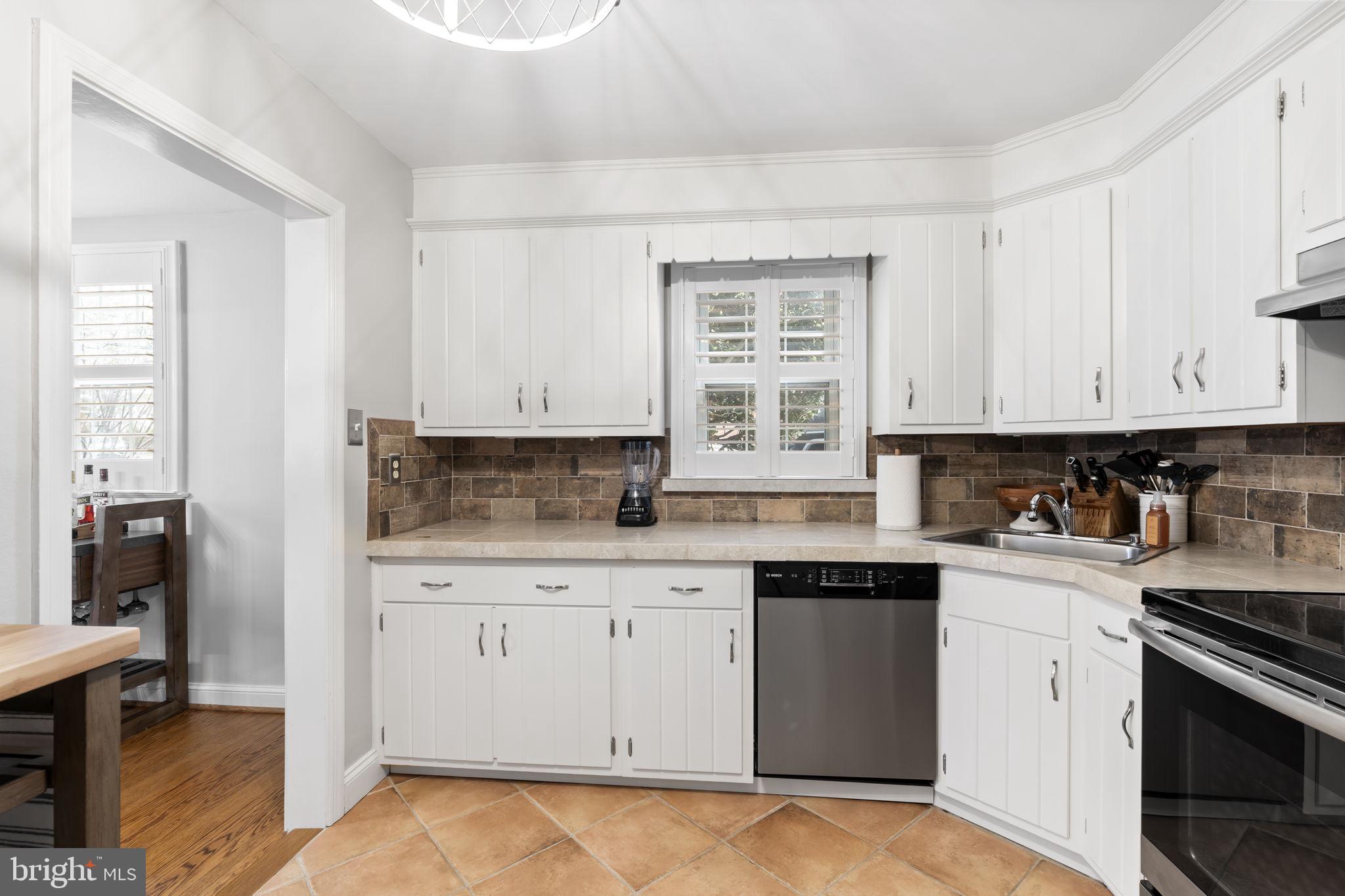 STONEY CREEK - Residential