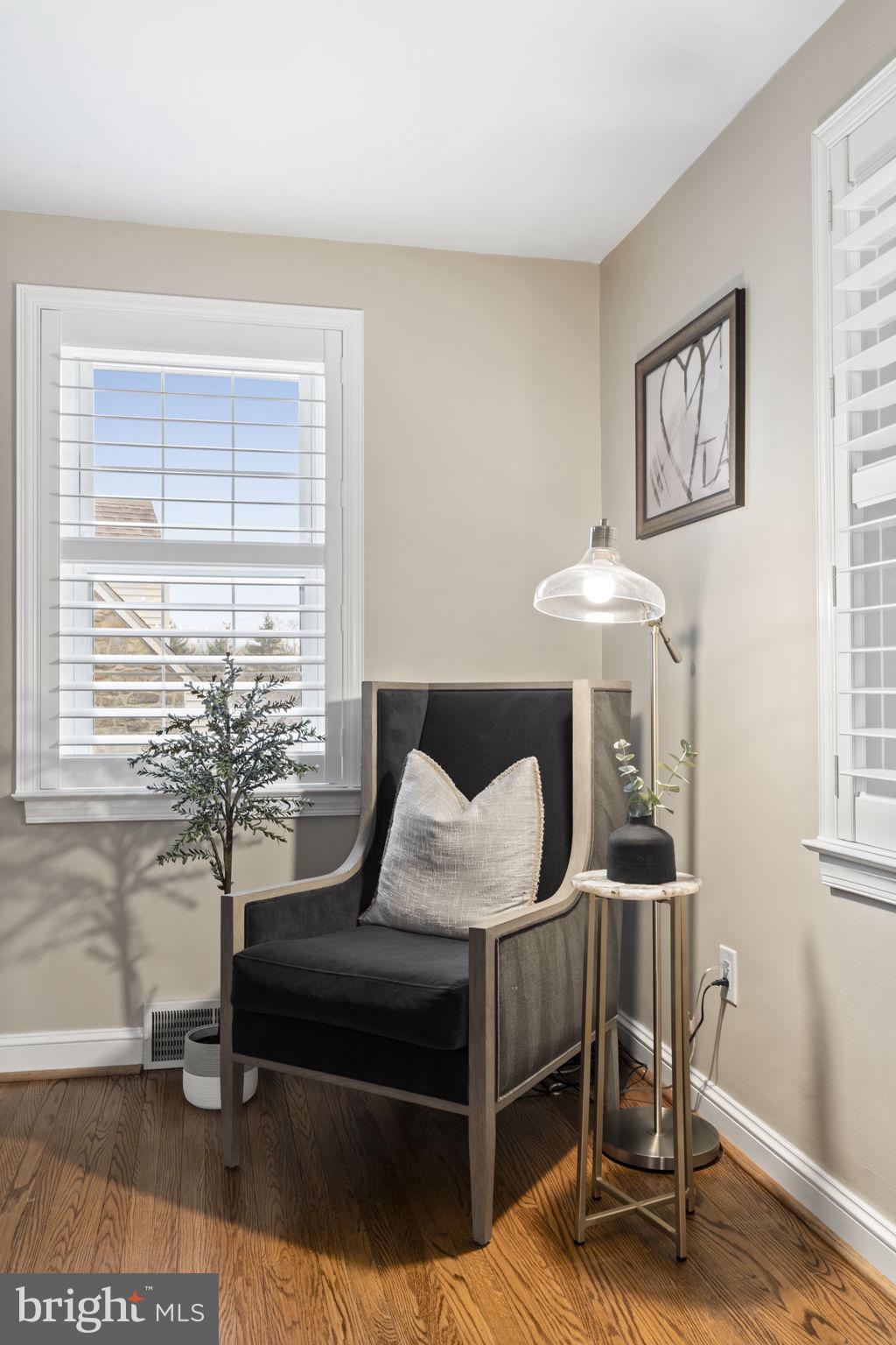 STONEY CREEK - Residential