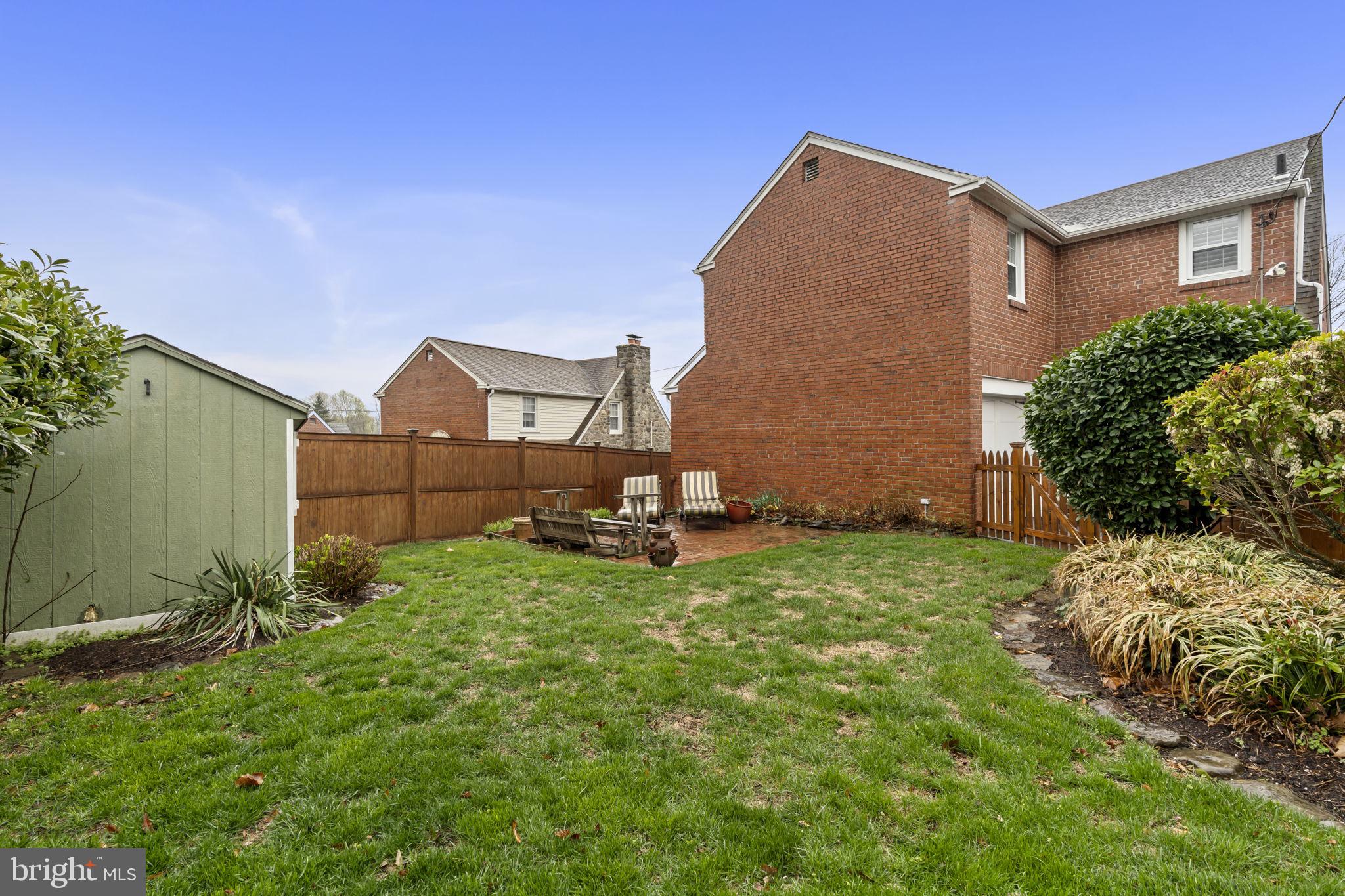 STONEY CREEK - Residential