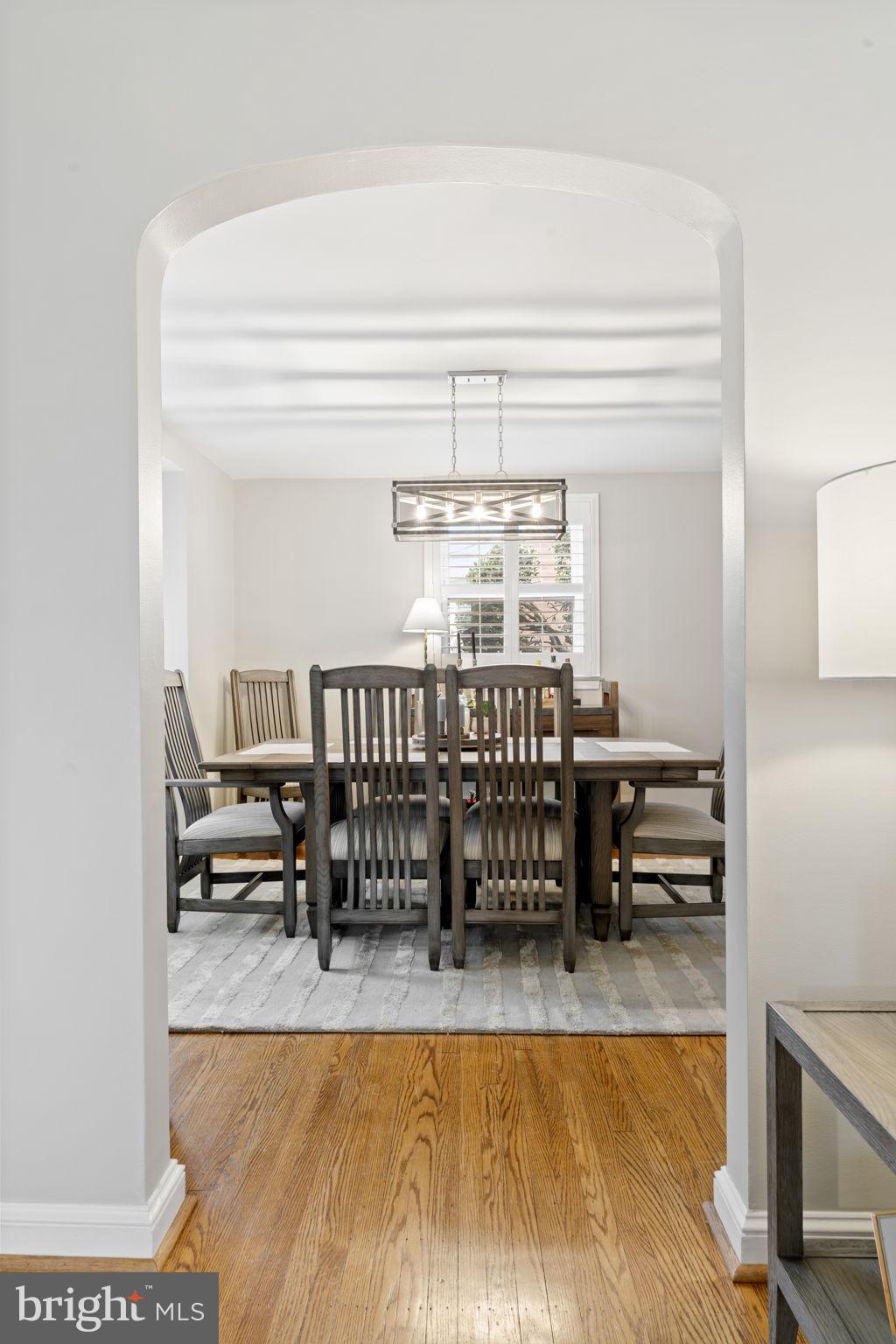 STONEY CREEK - Residential