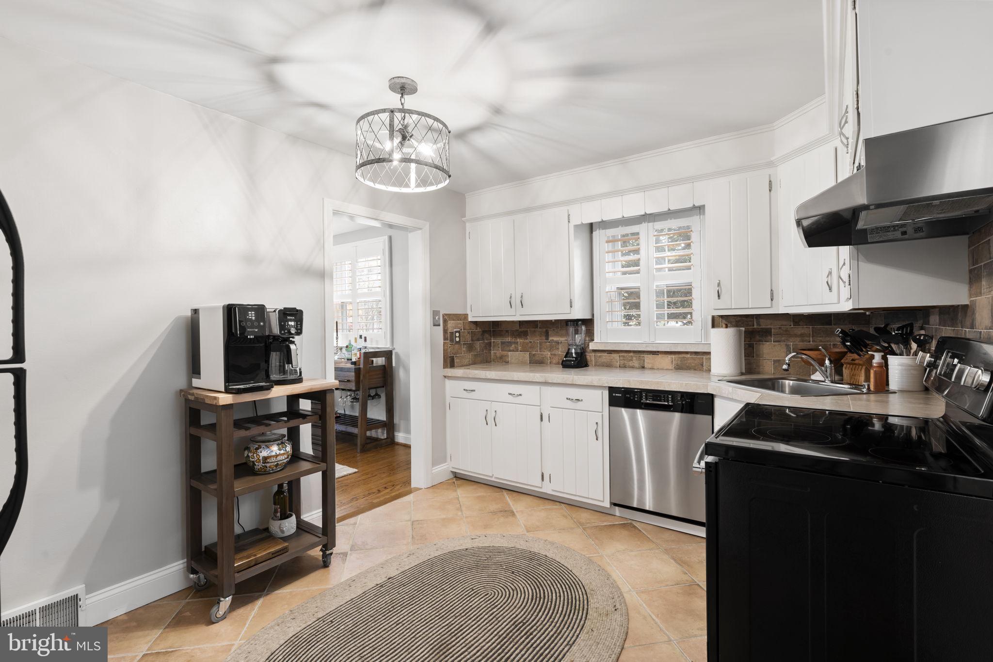 STONEY CREEK - Residential