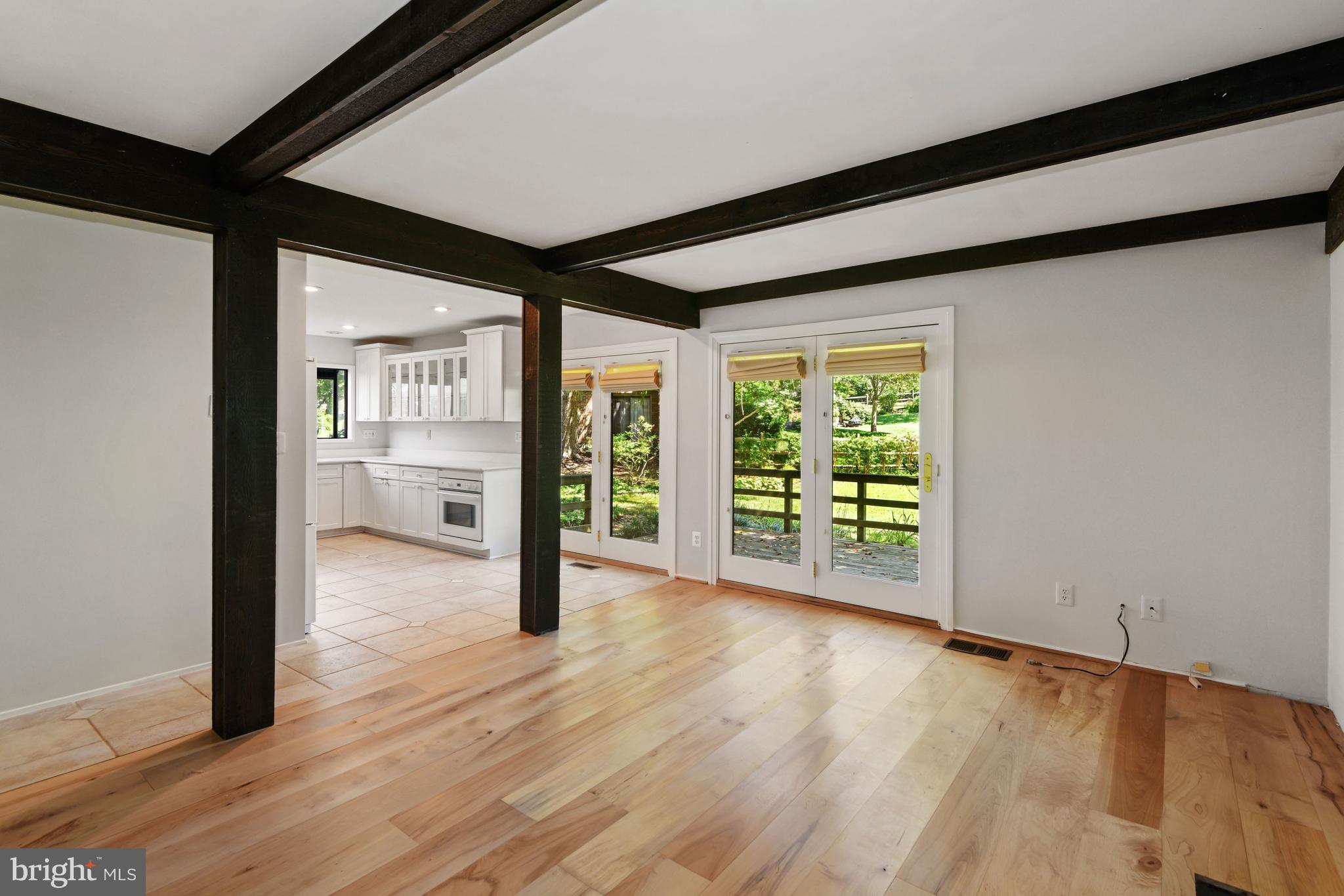 THE POINTS - Residential