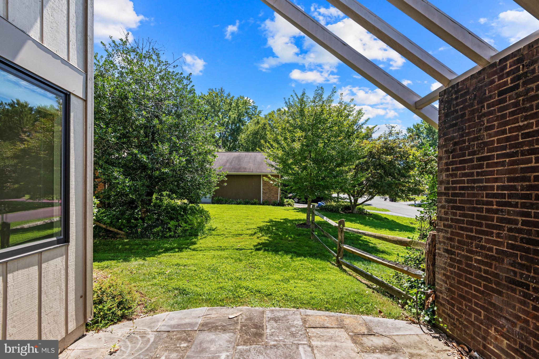 THE POINTS - Residential