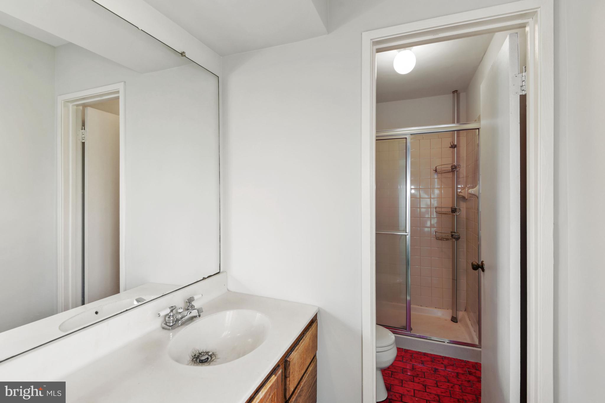 THE POINTS - Residential