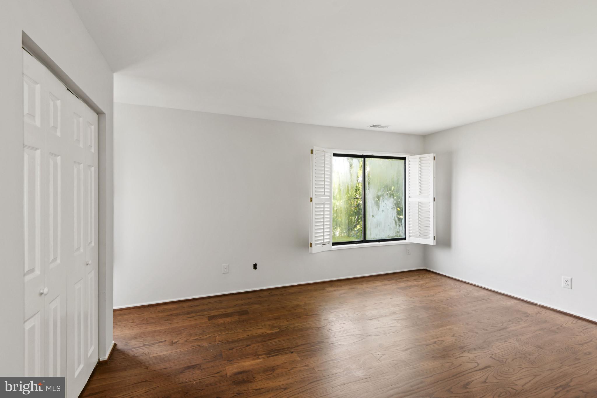 THE POINTS - Residential