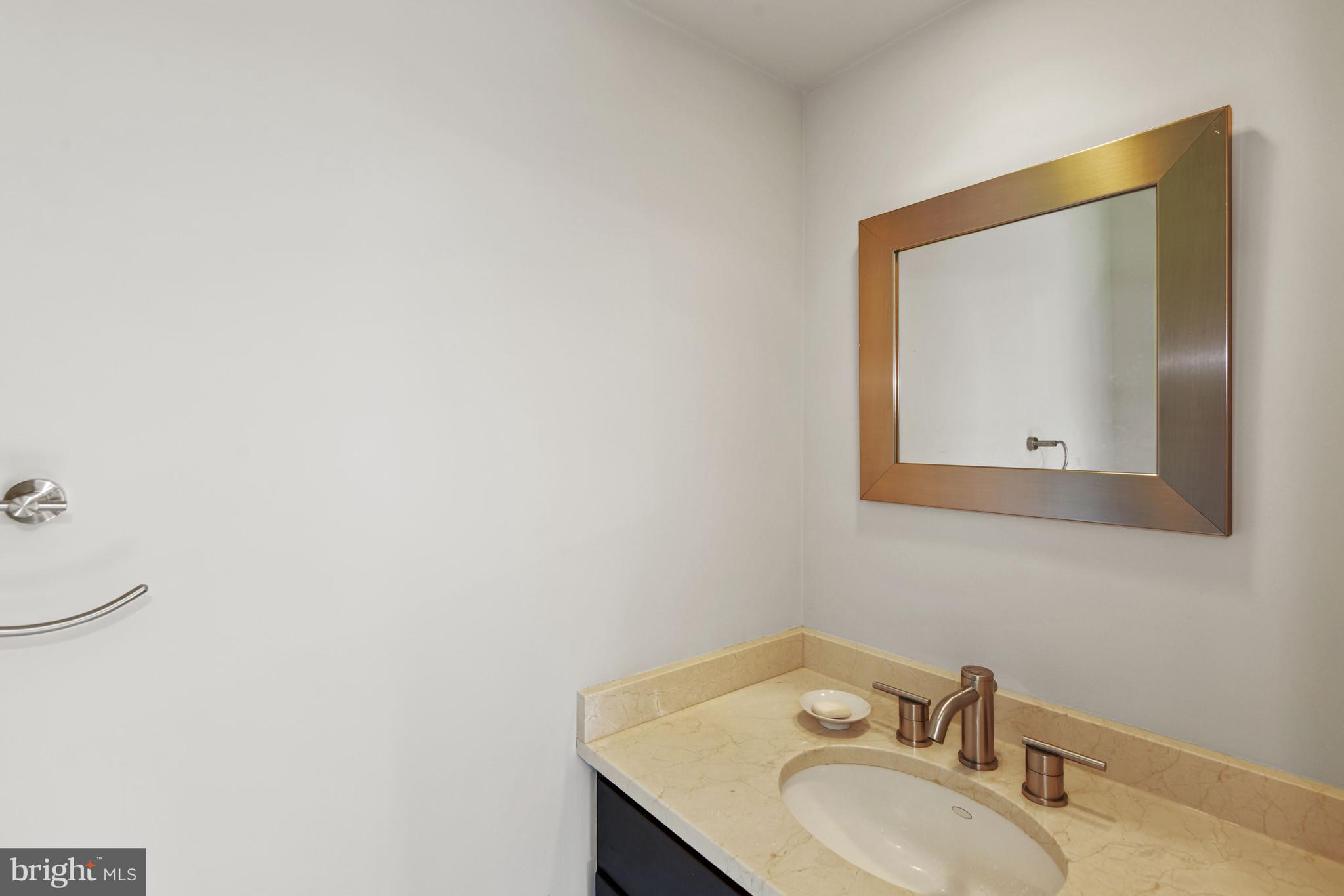 THE POINTS - Residential