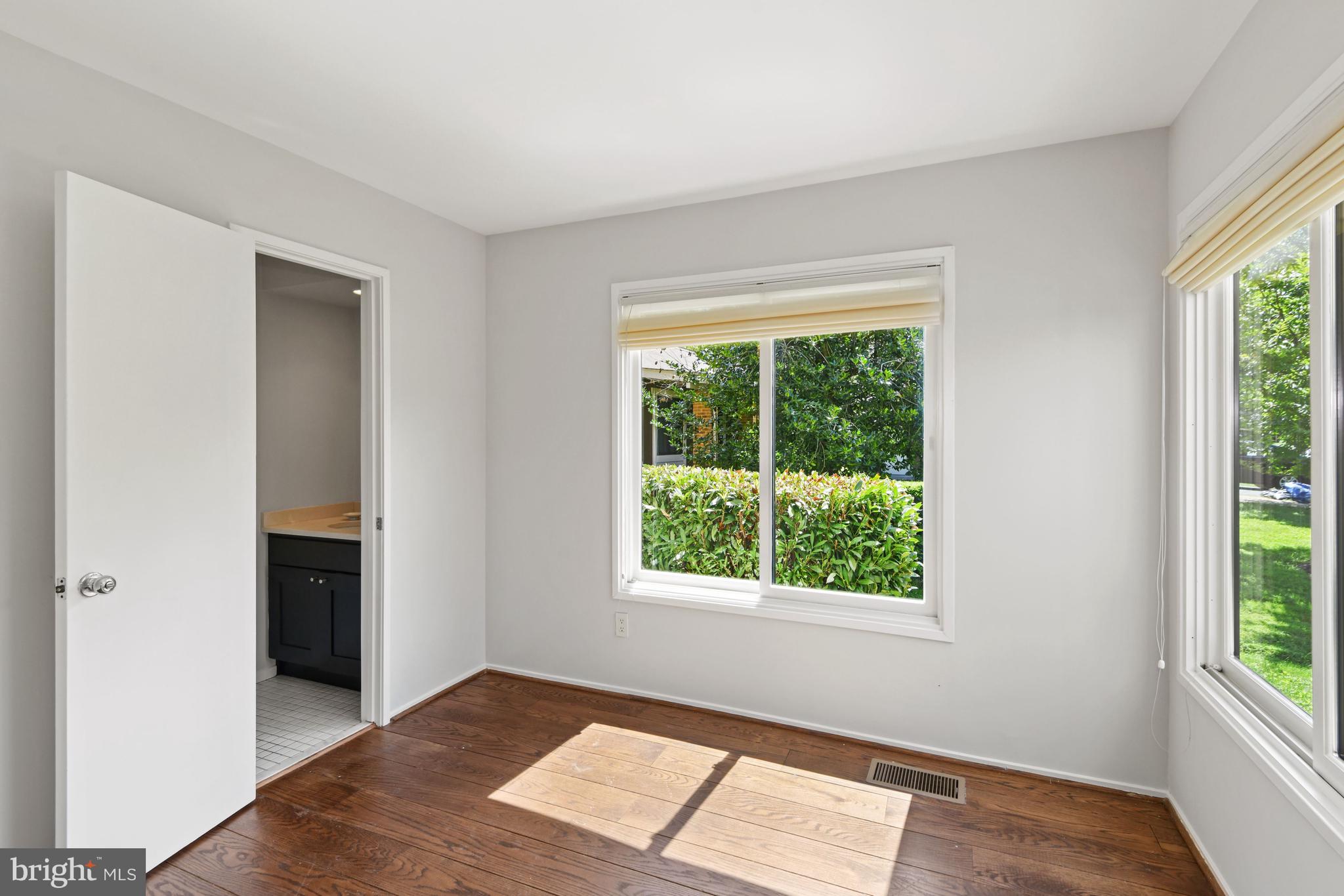 THE POINTS - Residential