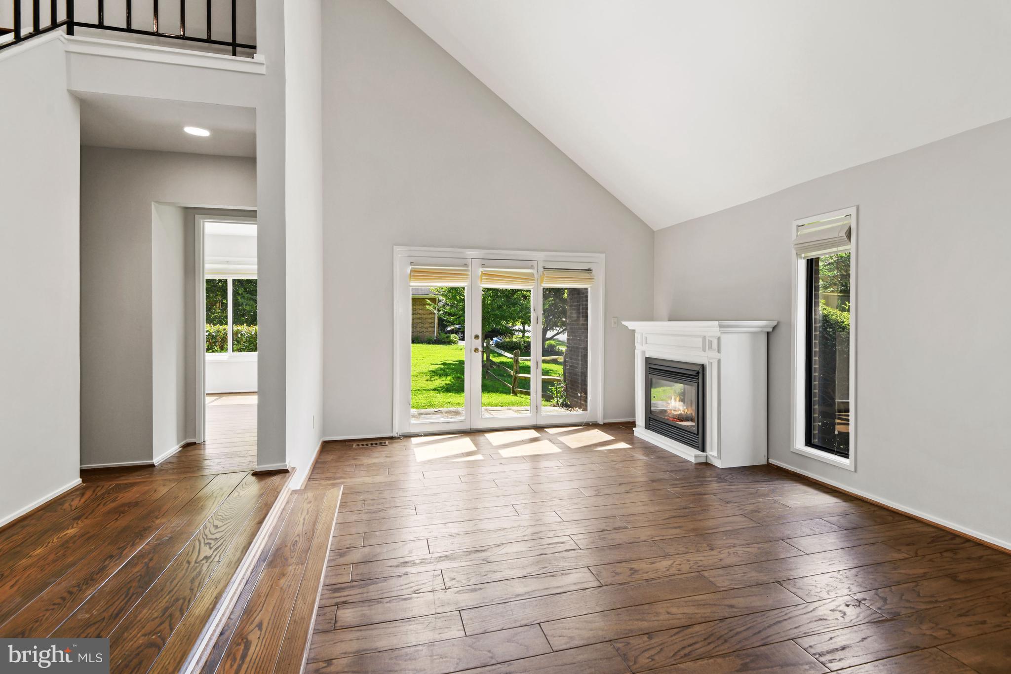 THE POINTS - Residential