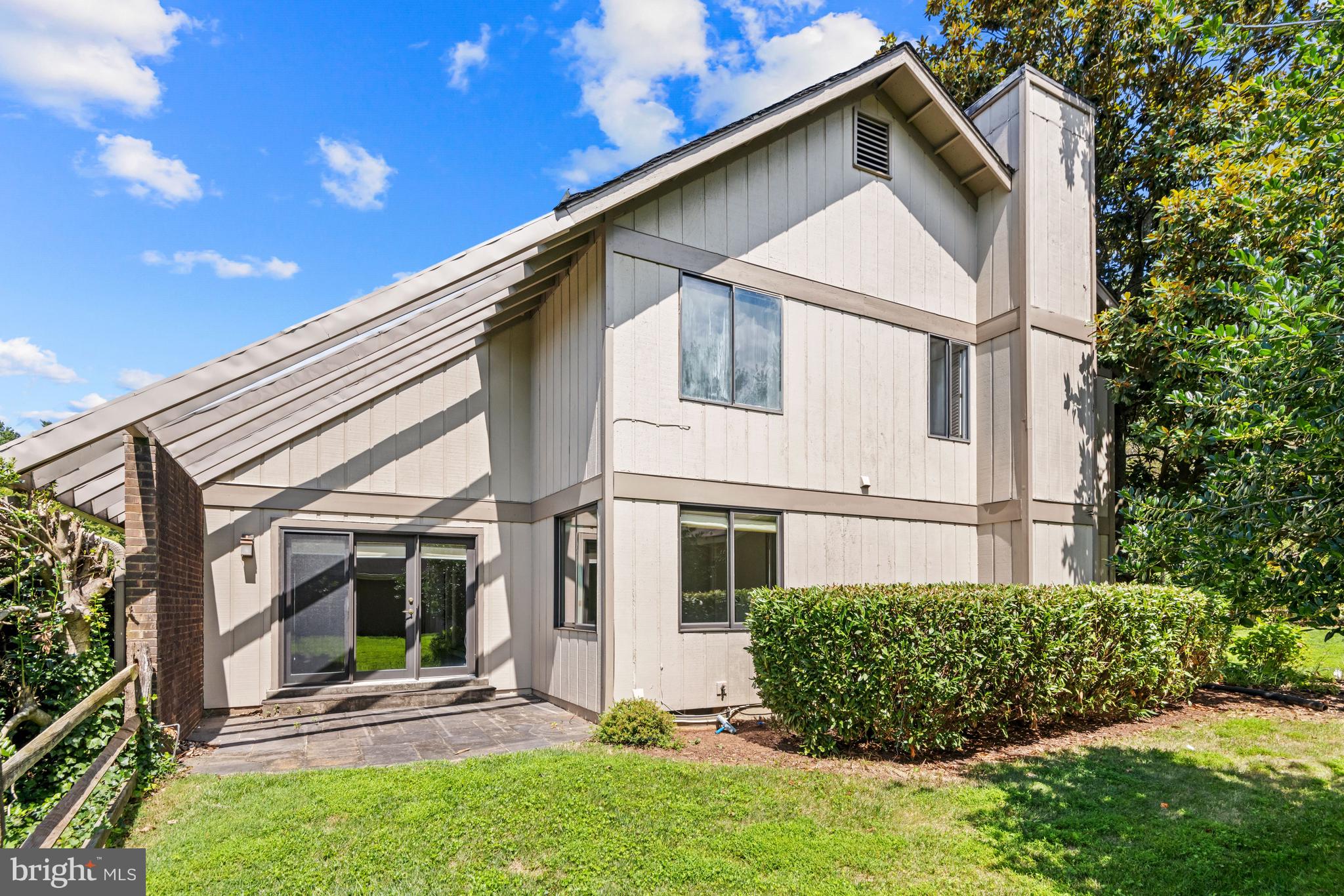 THE POINTS - Residential