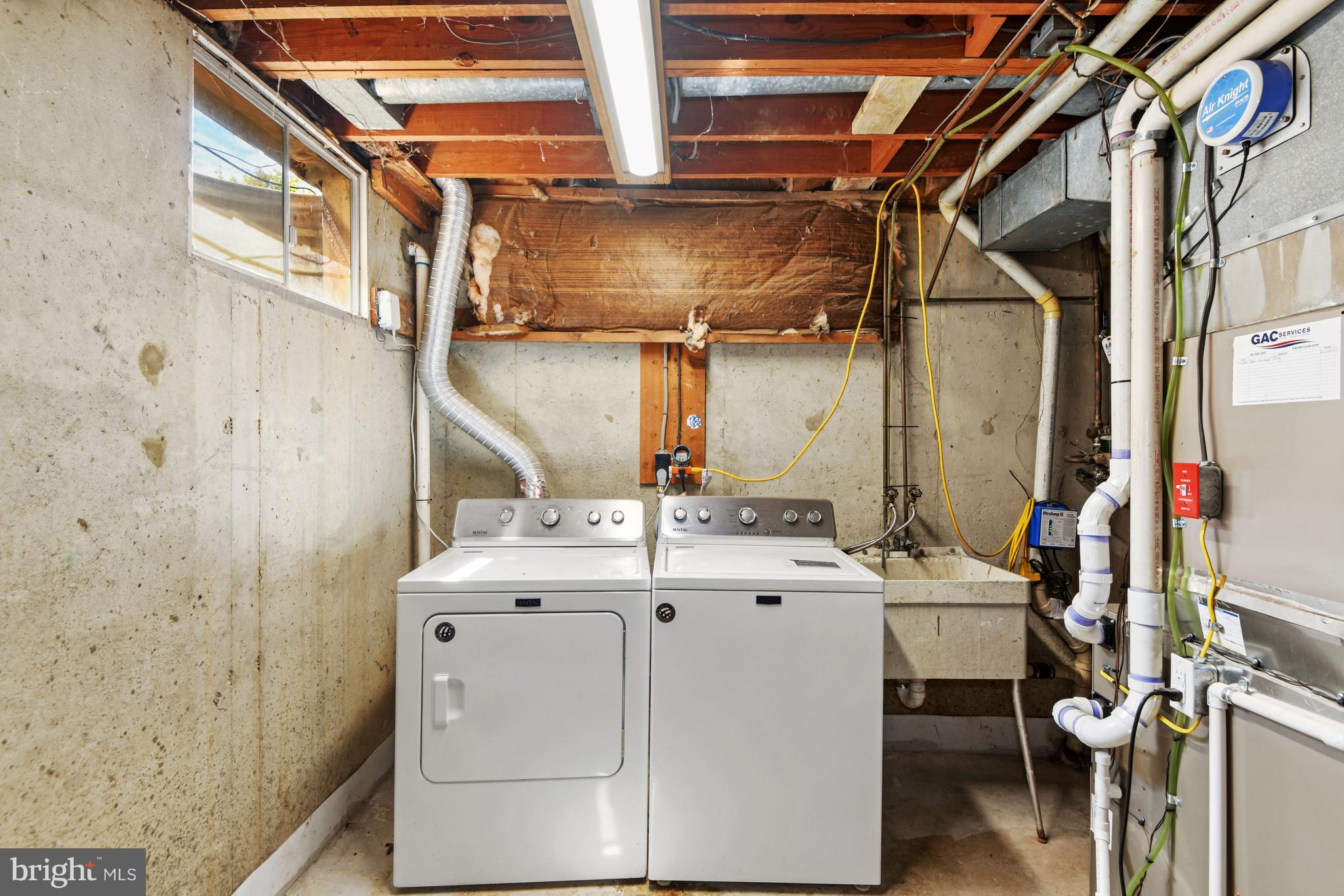 THE POINTS - Residential