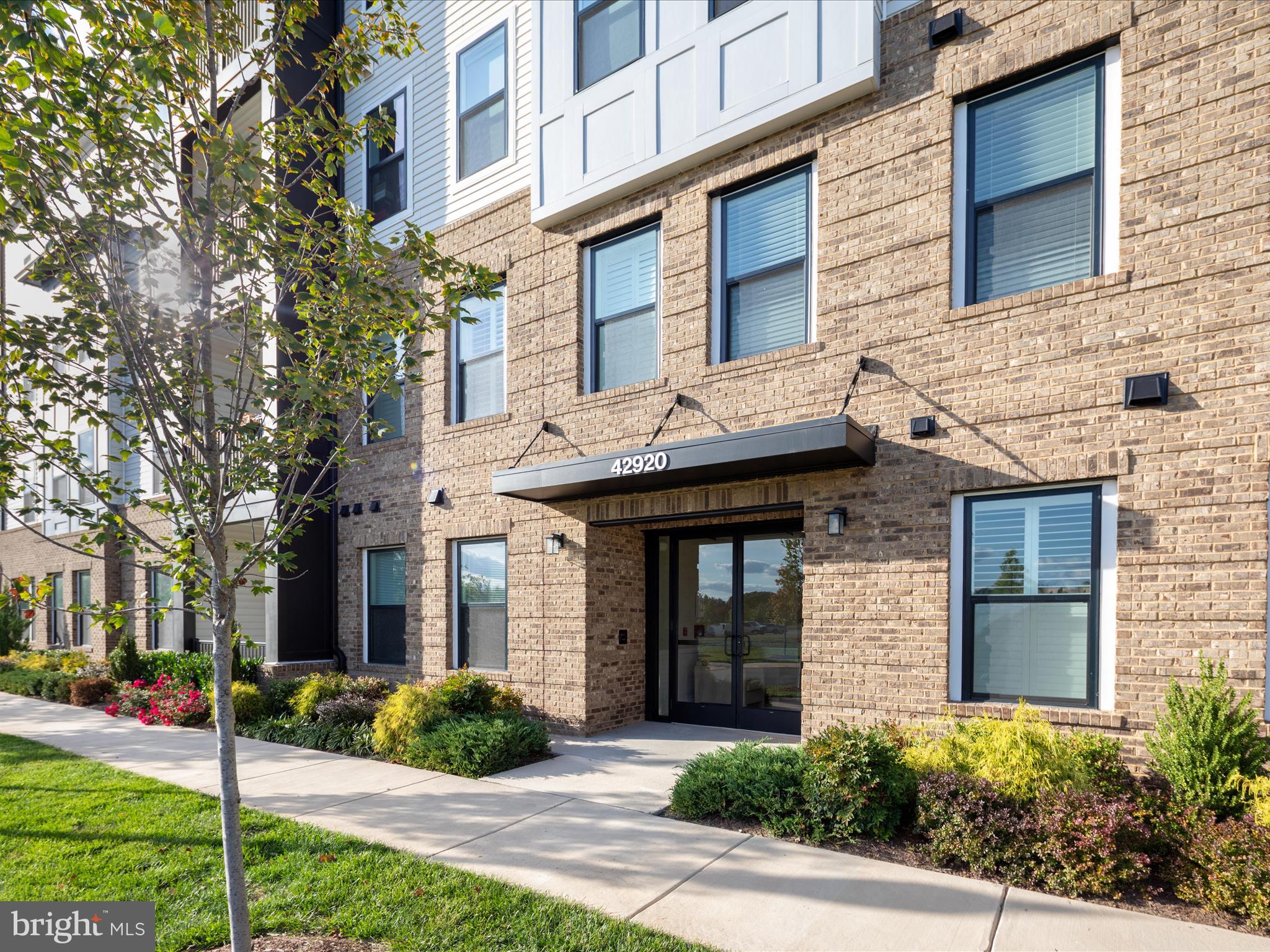 BIRCHWOOD AT BRAMBLETON - Residential