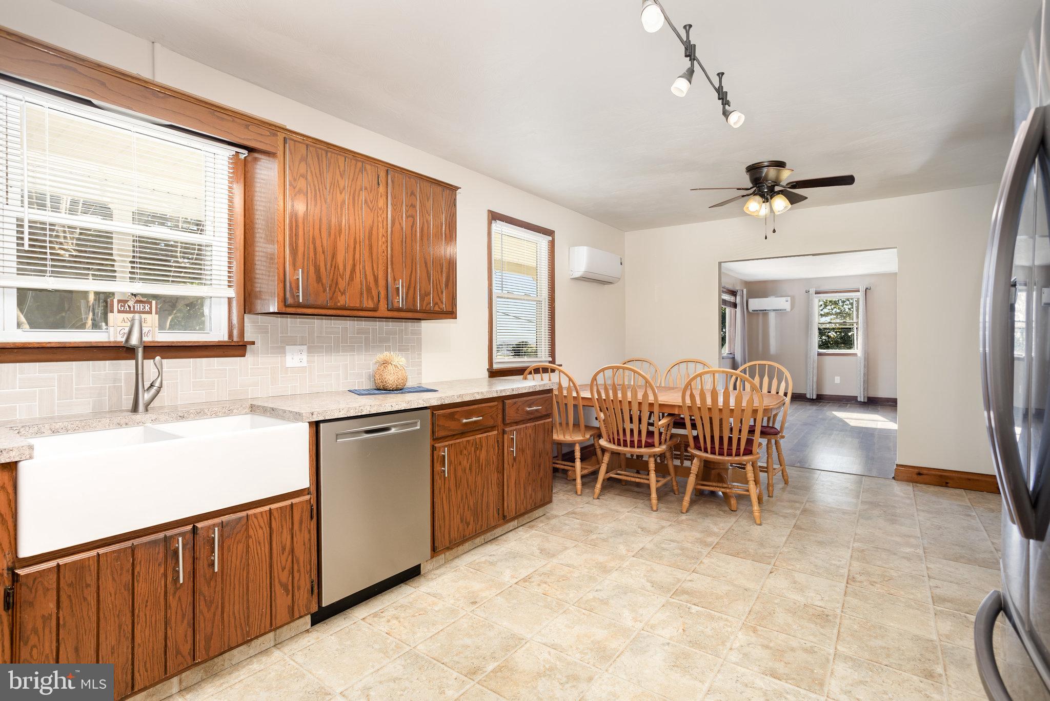 OAKWOOD HILLS - Residential