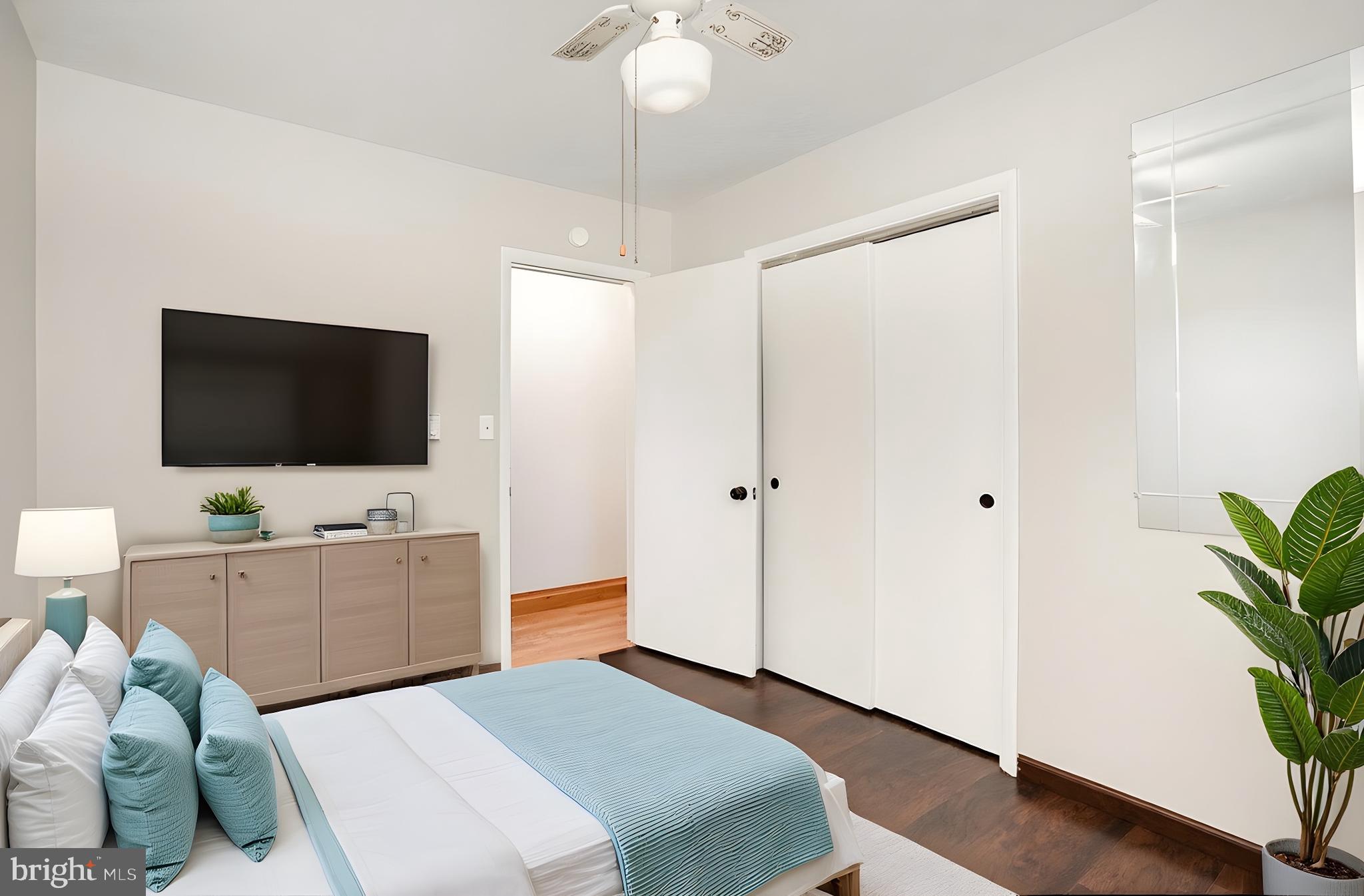 OAKWOOD HILLS - Residential