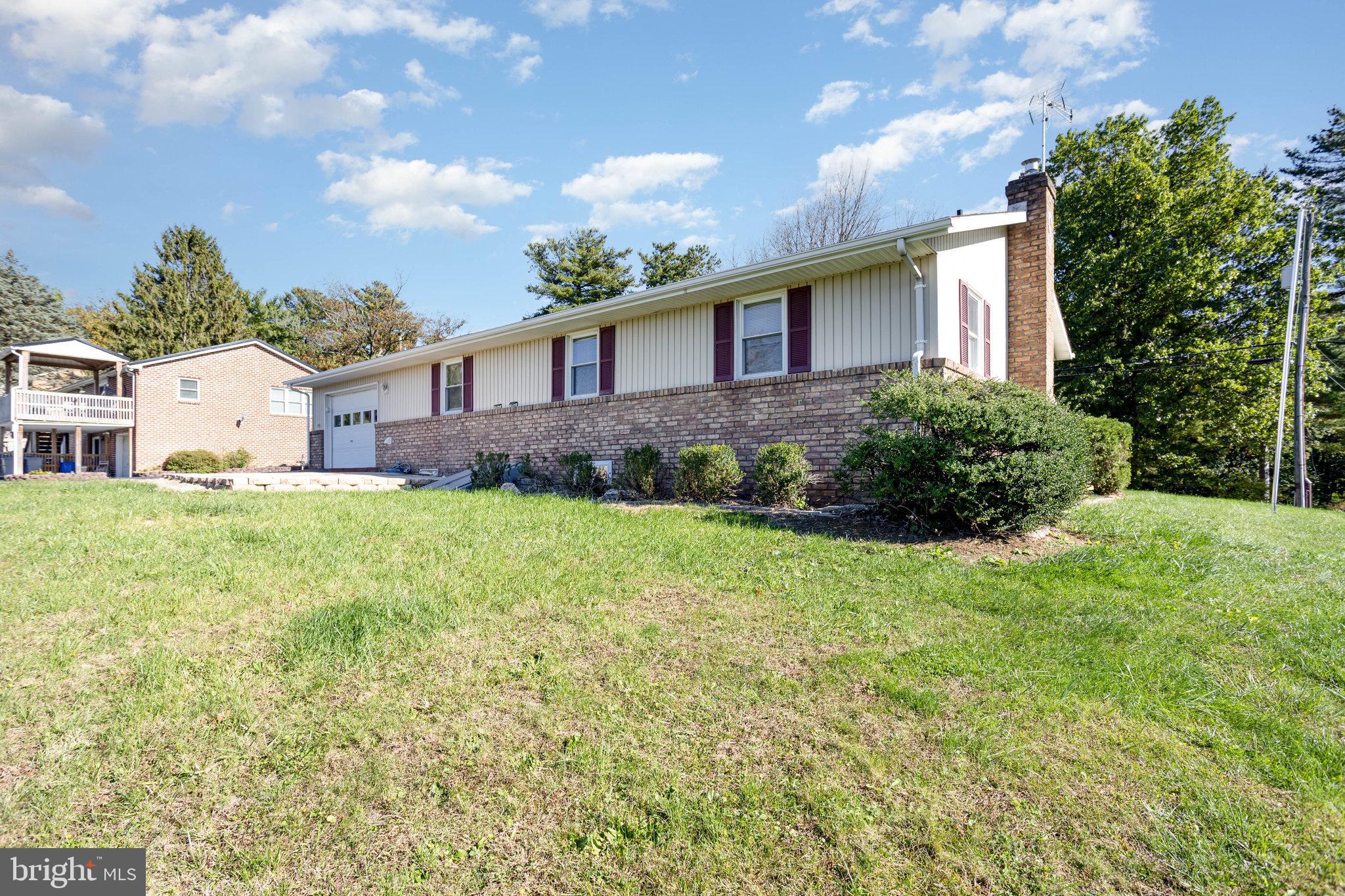 OAKWOOD HILLS - Residential