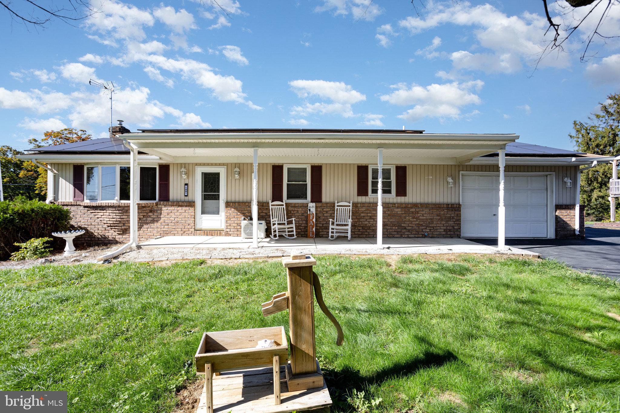 1081 BEAVER CREEK ROAD