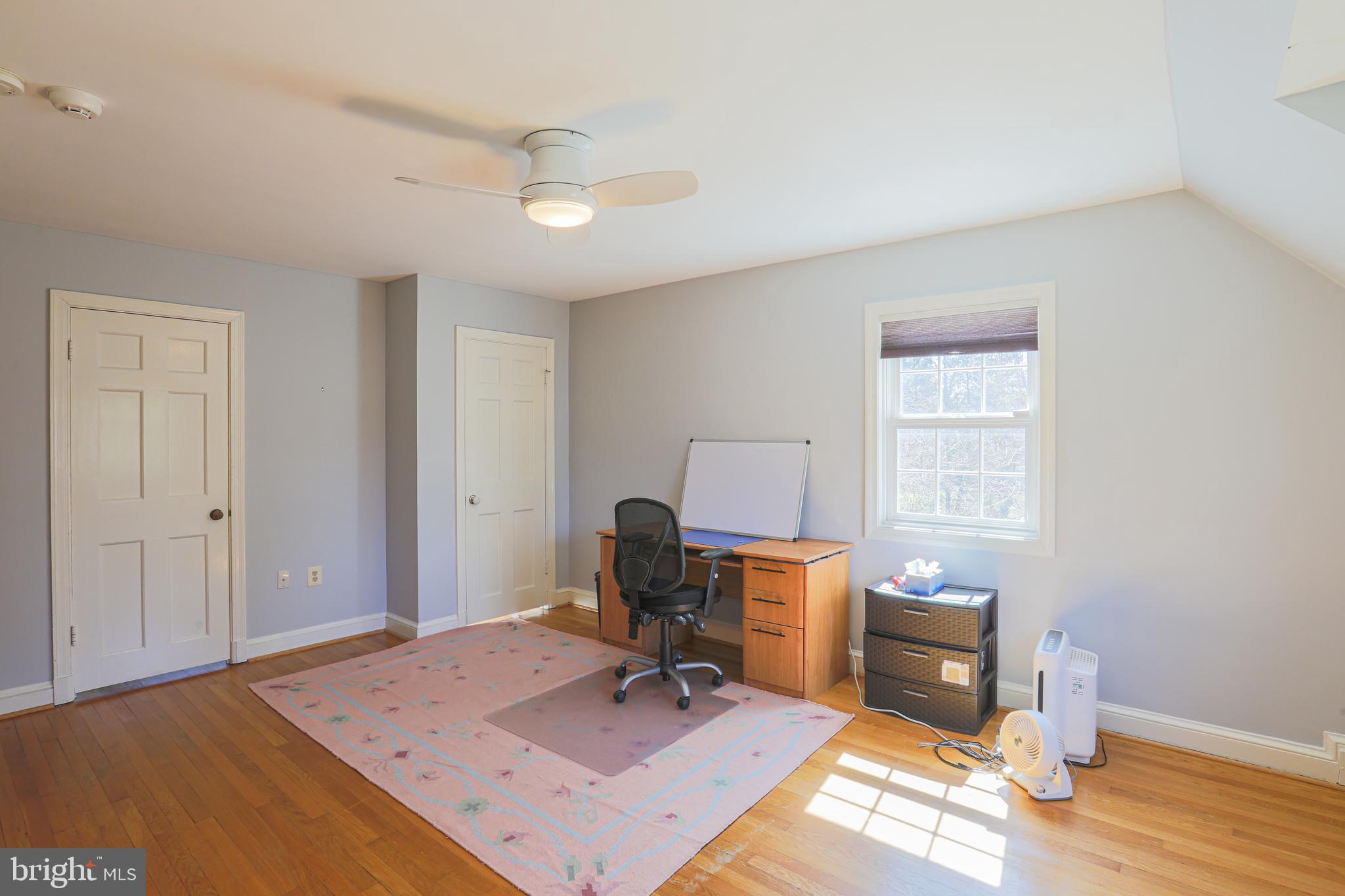 BURNT MILLS HILLS - Residential