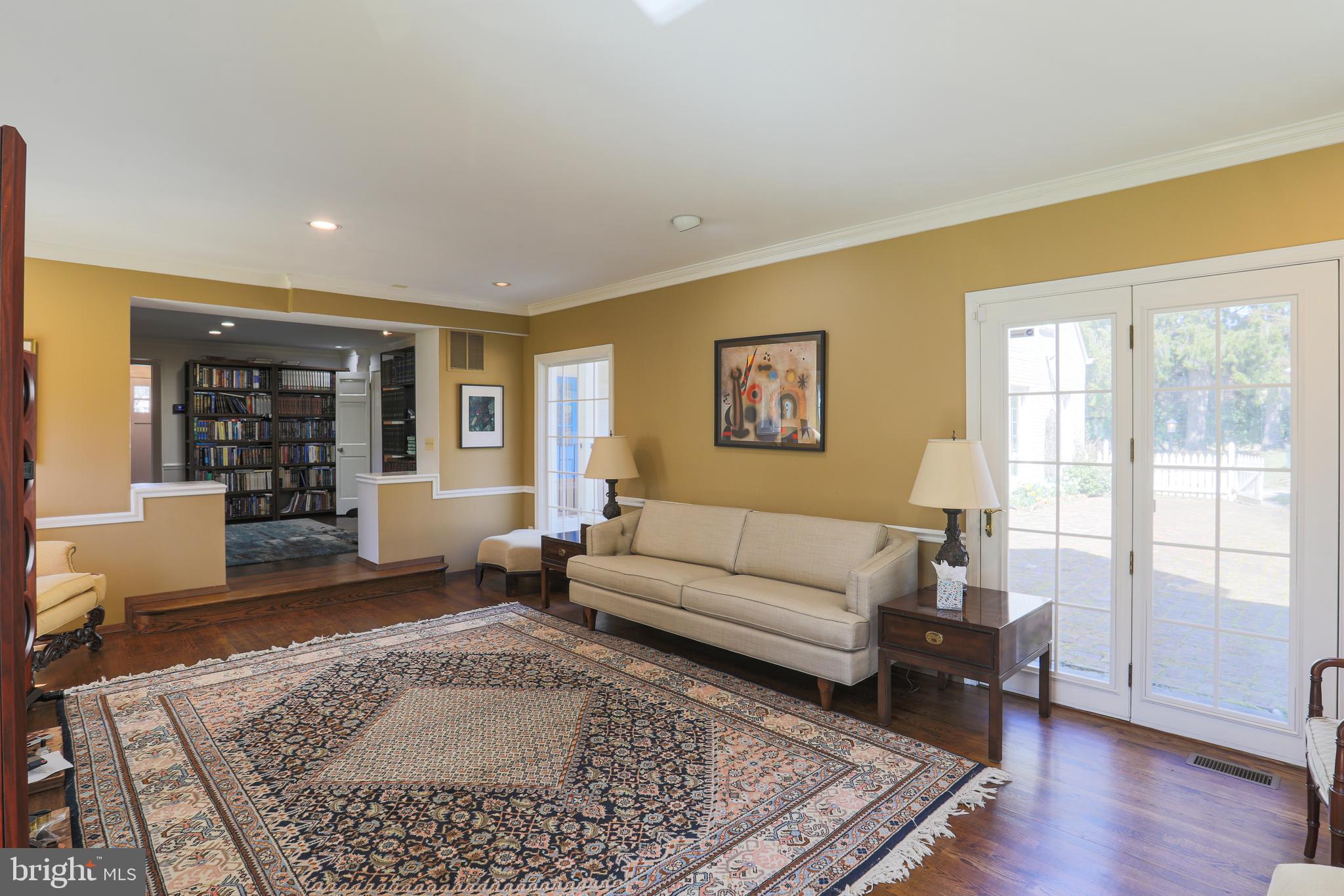 BURNT MILLS HILLS - Residential