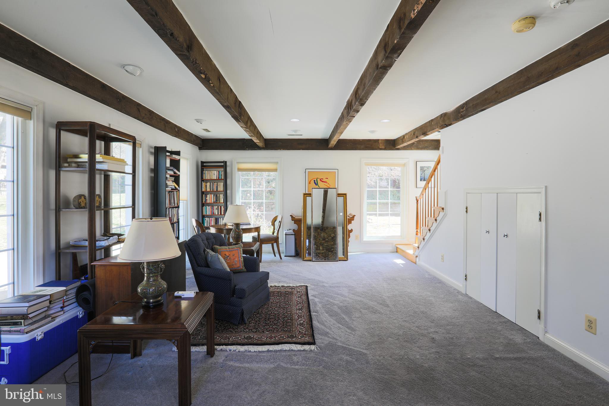 BURNT MILLS HILLS - Residential