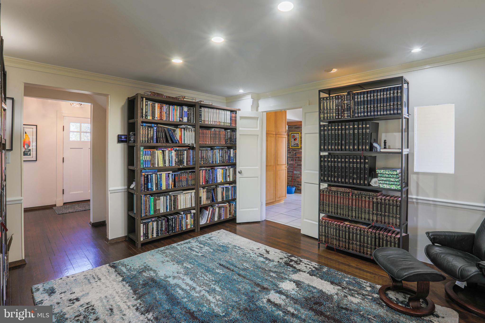 BURNT MILLS HILLS - Residential