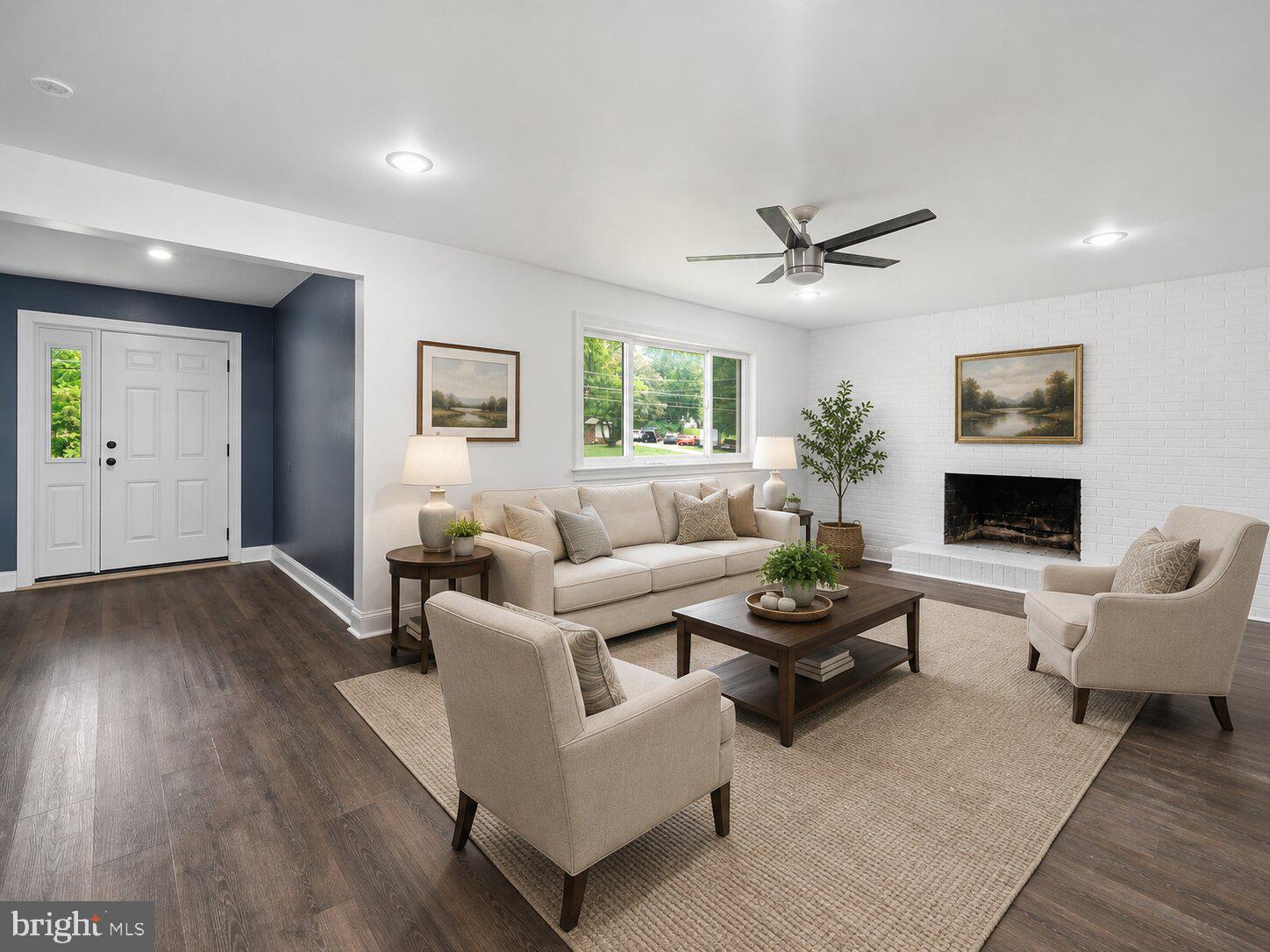 5281 RED HILL DRIVE