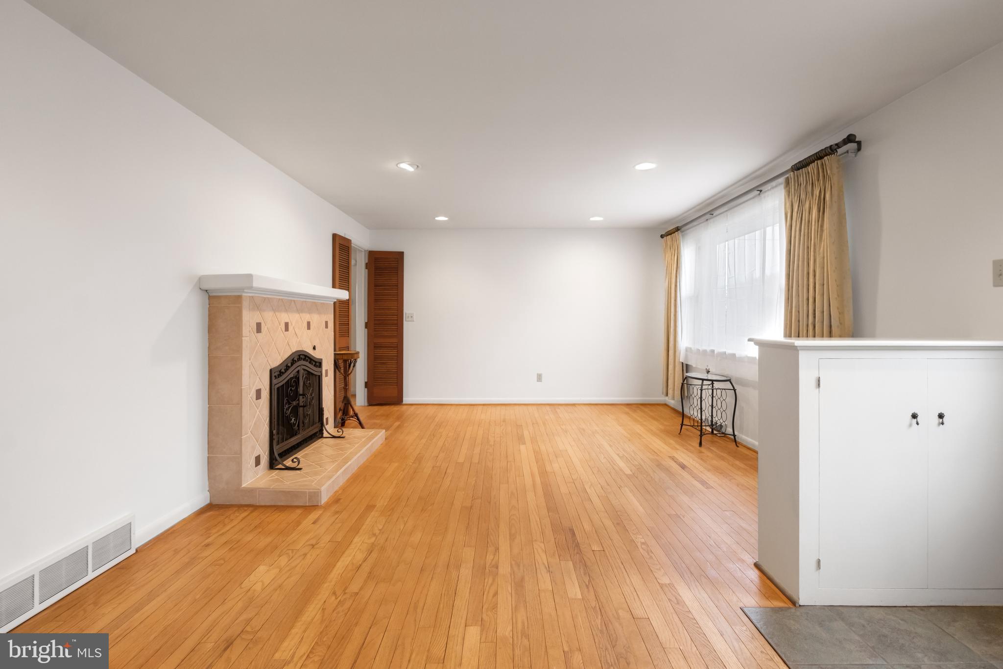 VALLEY VIEW - Residential