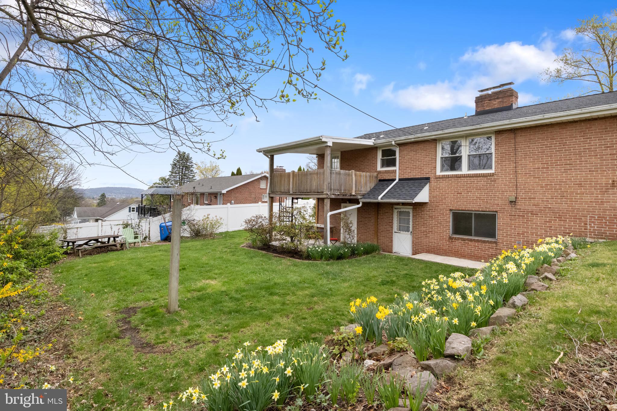 VALLEY VIEW - Residential