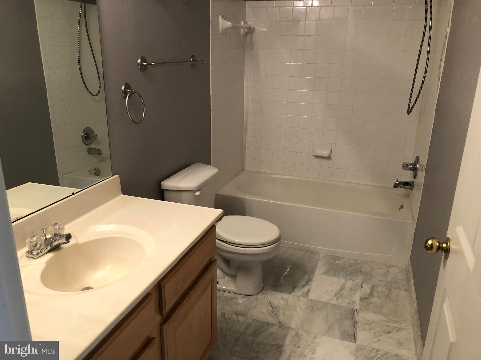 PINEY ORCHARD - Residential