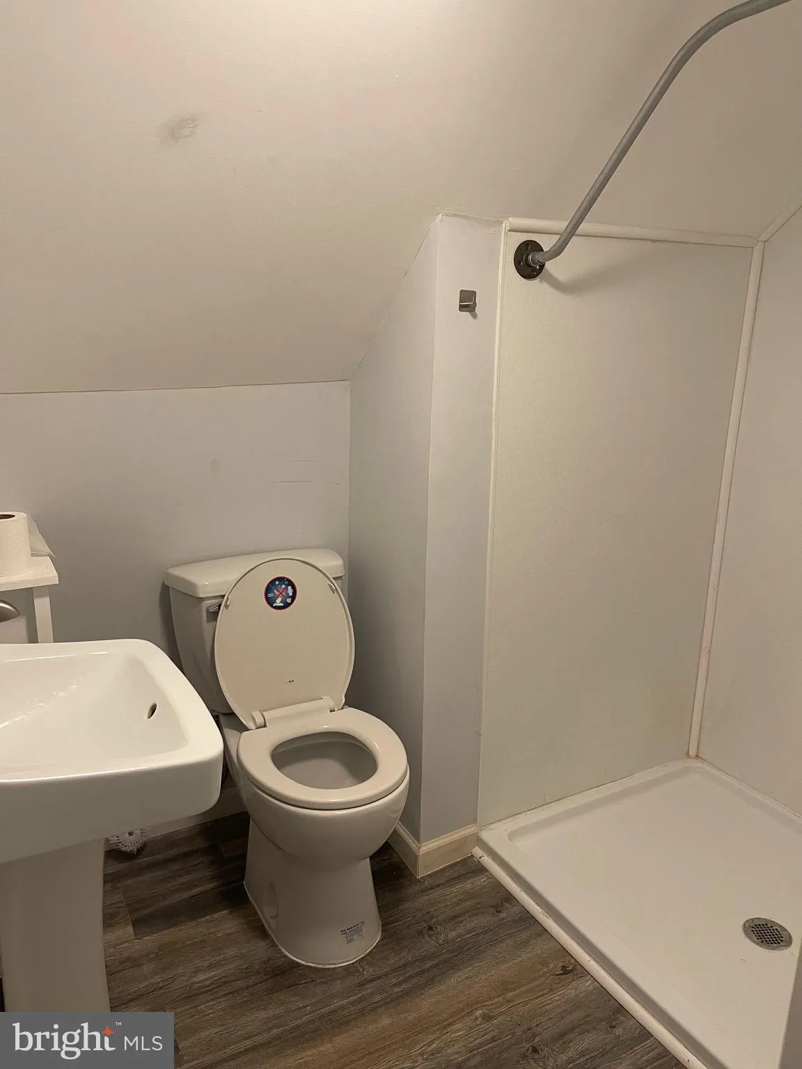 Trenton, New Jersey 08618, United States, 2 Bedrooms Bedrooms, ,2 BathroomsBathrooms,Residential,Contingent,80822