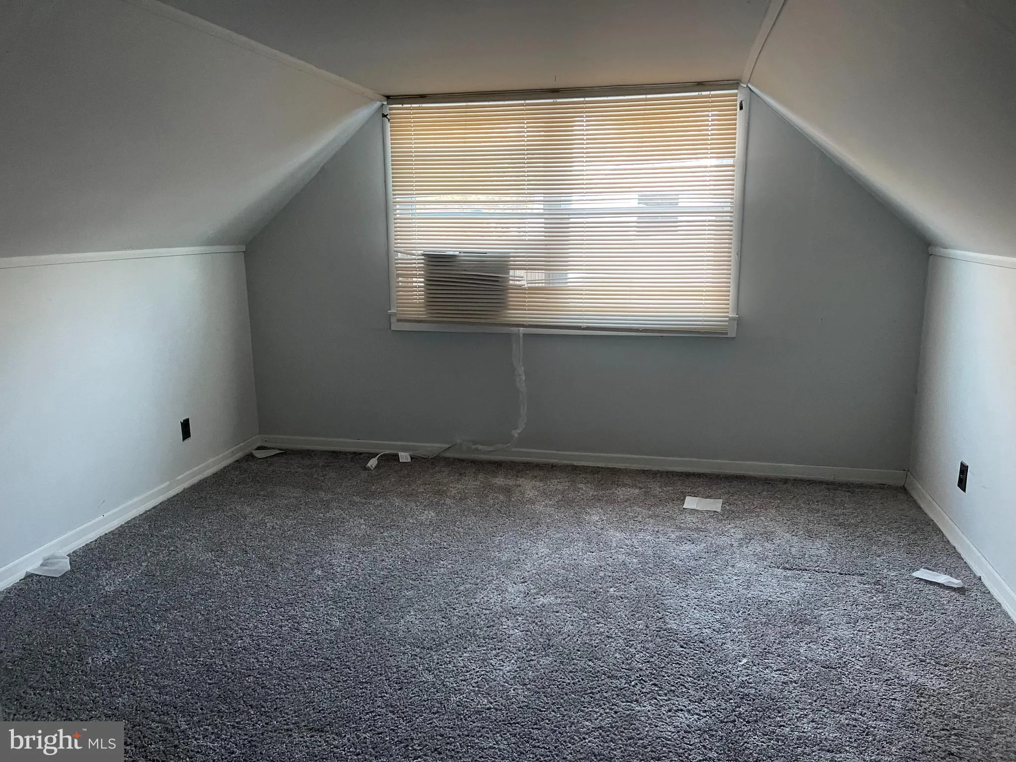 Trenton, New Jersey 08618, United States, 2 Bedrooms Bedrooms, ,2 BathroomsBathrooms,Residential,Contingent,80822