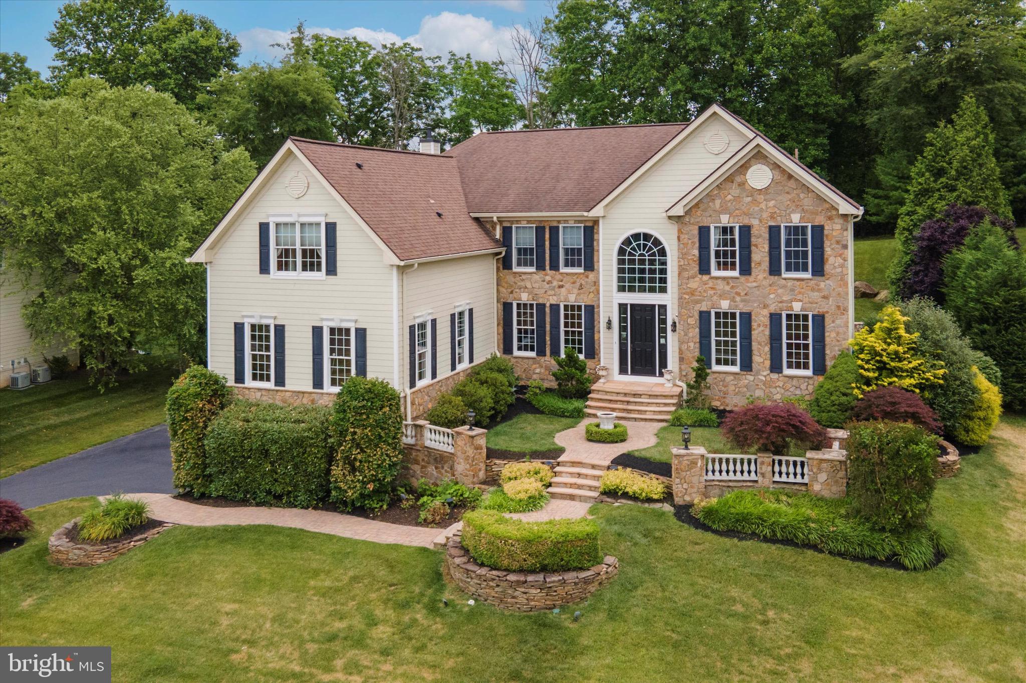 TALL TREES AT THOR - Residential